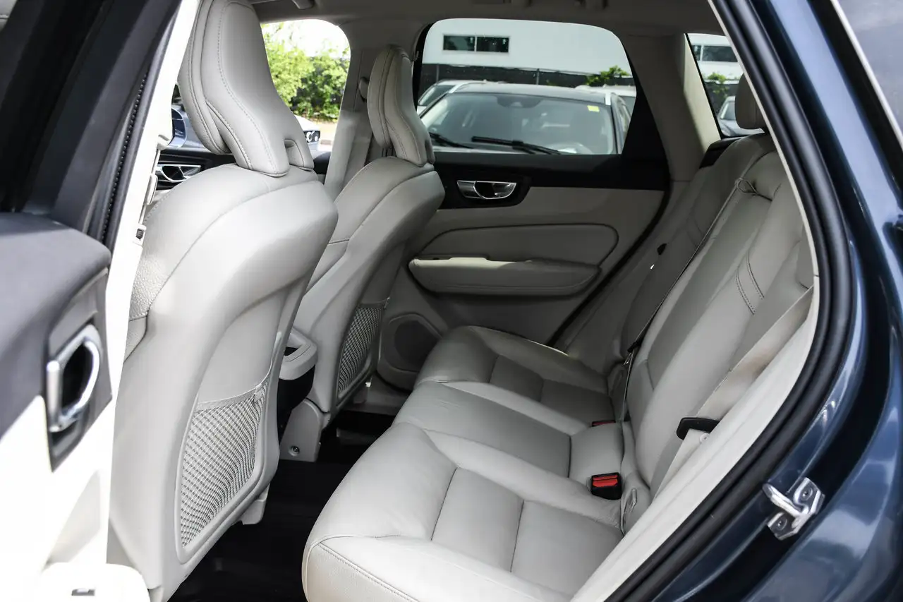 Volvo XC60 снимка Volvo XC60