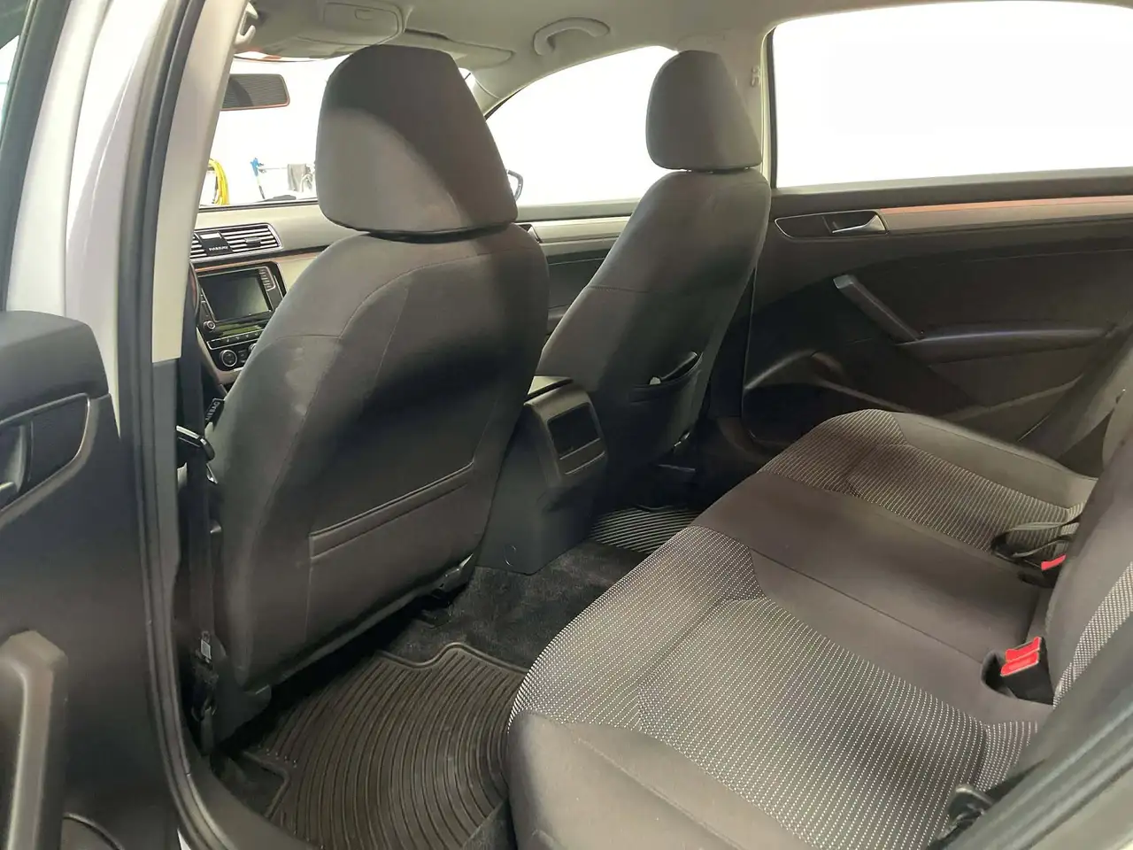 Volkswagen Passat снимка Volkswagen Passat