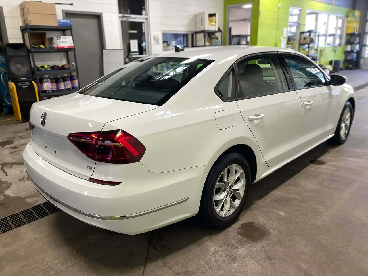 Volkswagen Passat снимка Volkswagen Passat