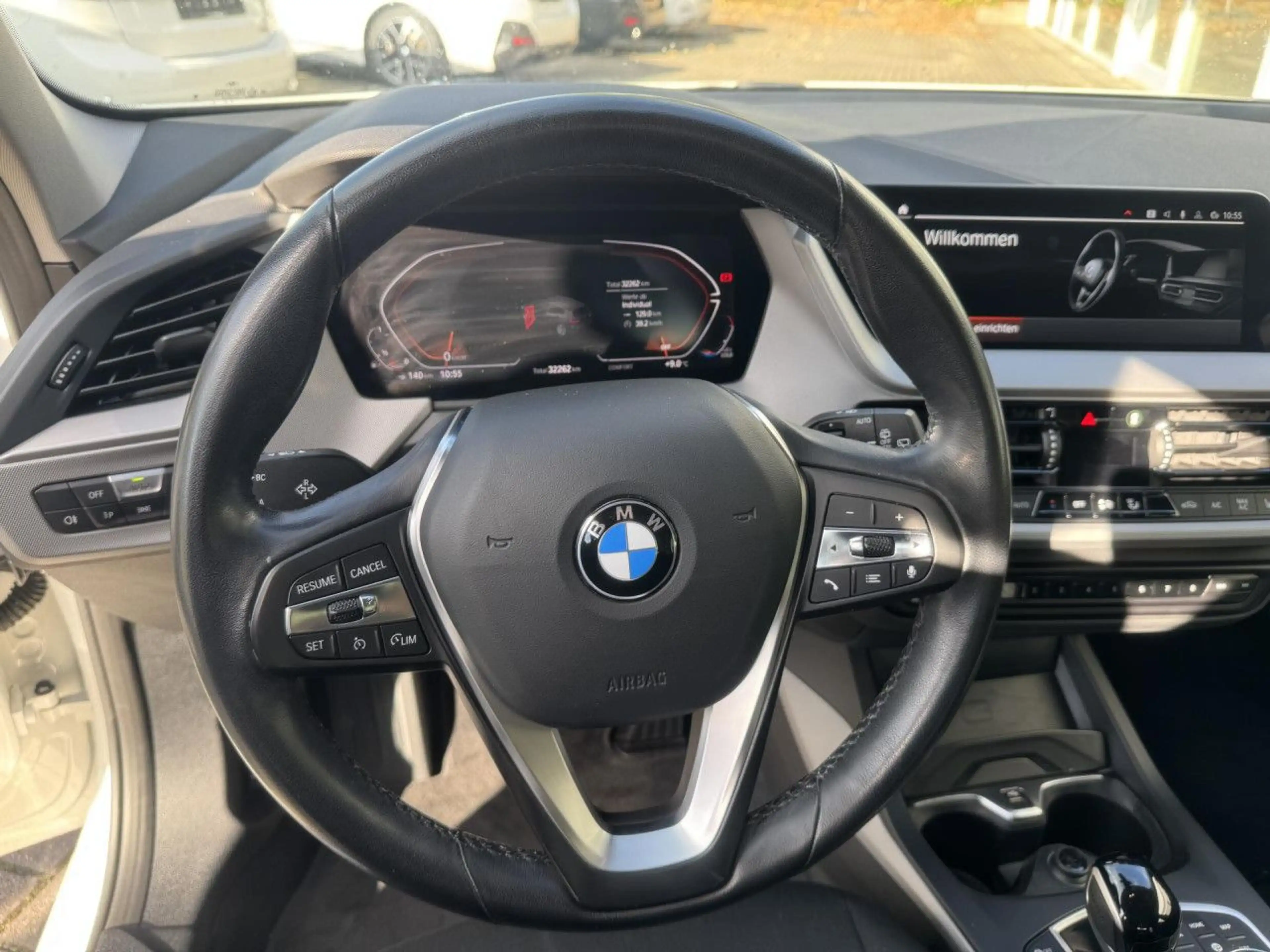 BMW 118 i DKG-Aut.LiveProf.LED Sitzh.Temp.DAB PDC 17" — photo 9