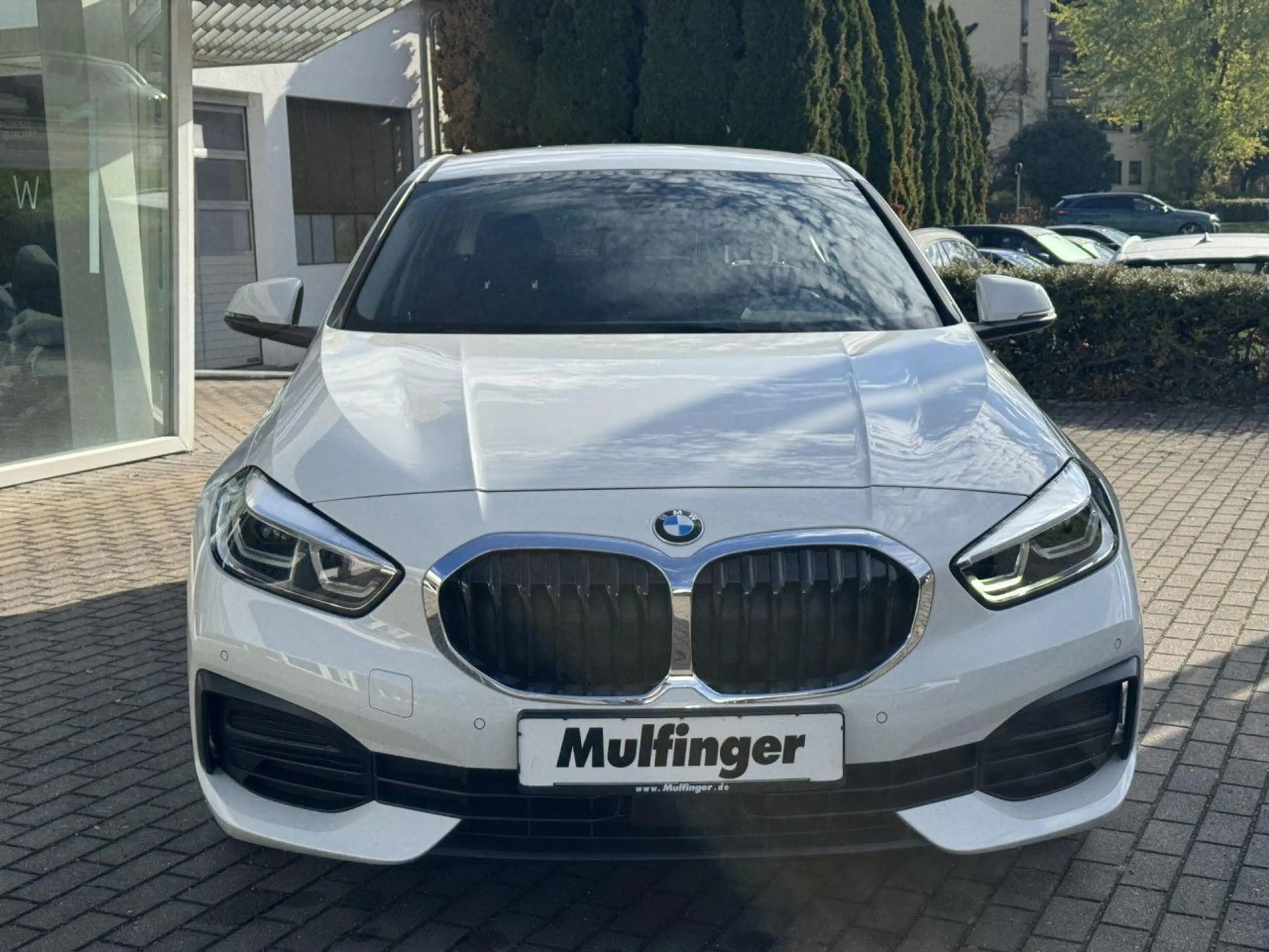 BMW 118 i DKG-Aut.LiveProf.LED Sitzh.Temp.DAB PDC 17" — photo 3