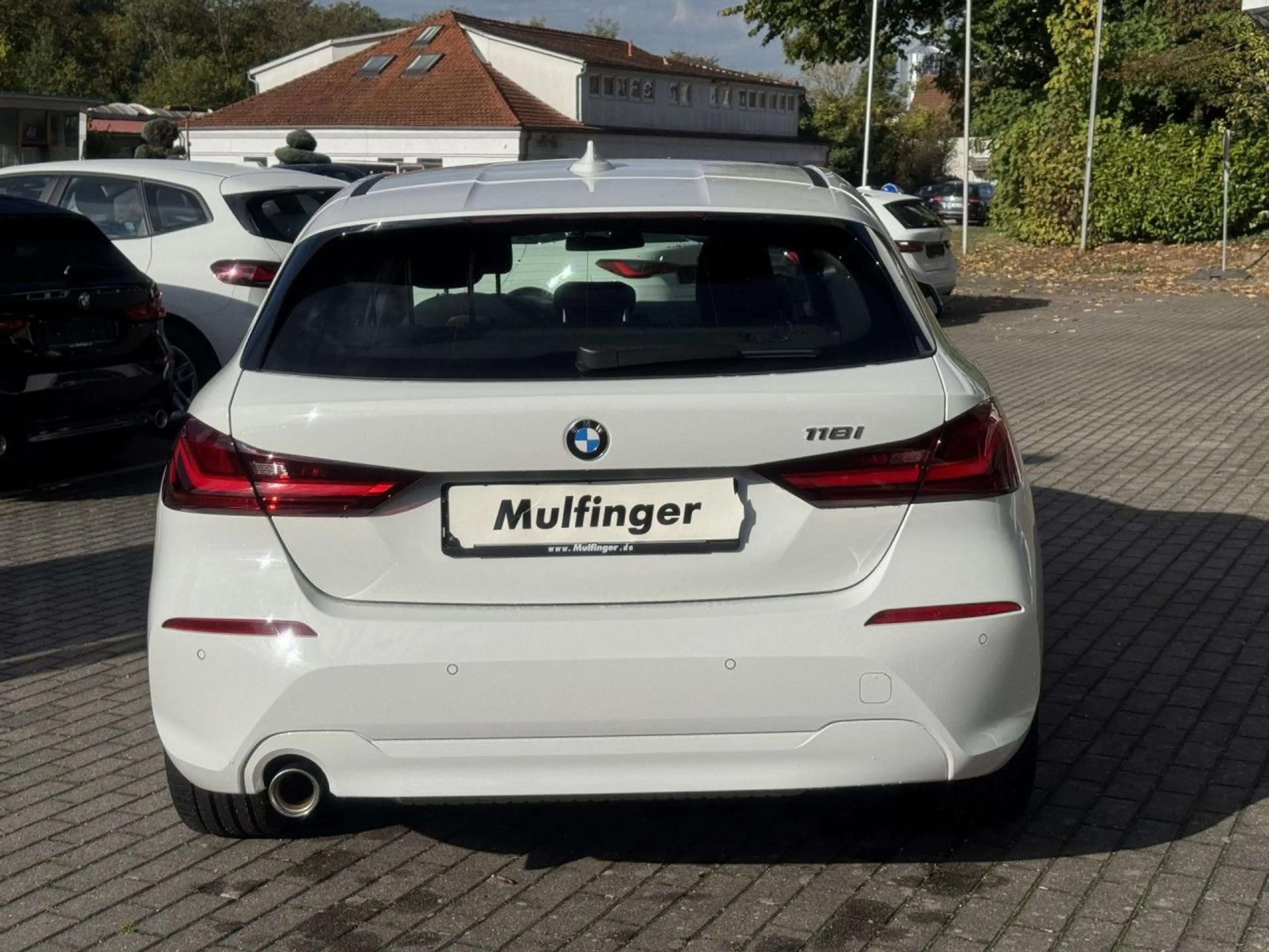 BMW 118 i DKG-Aut.LiveProf.LED Sitzh.Temp.DAB PDC 17" — photo 6