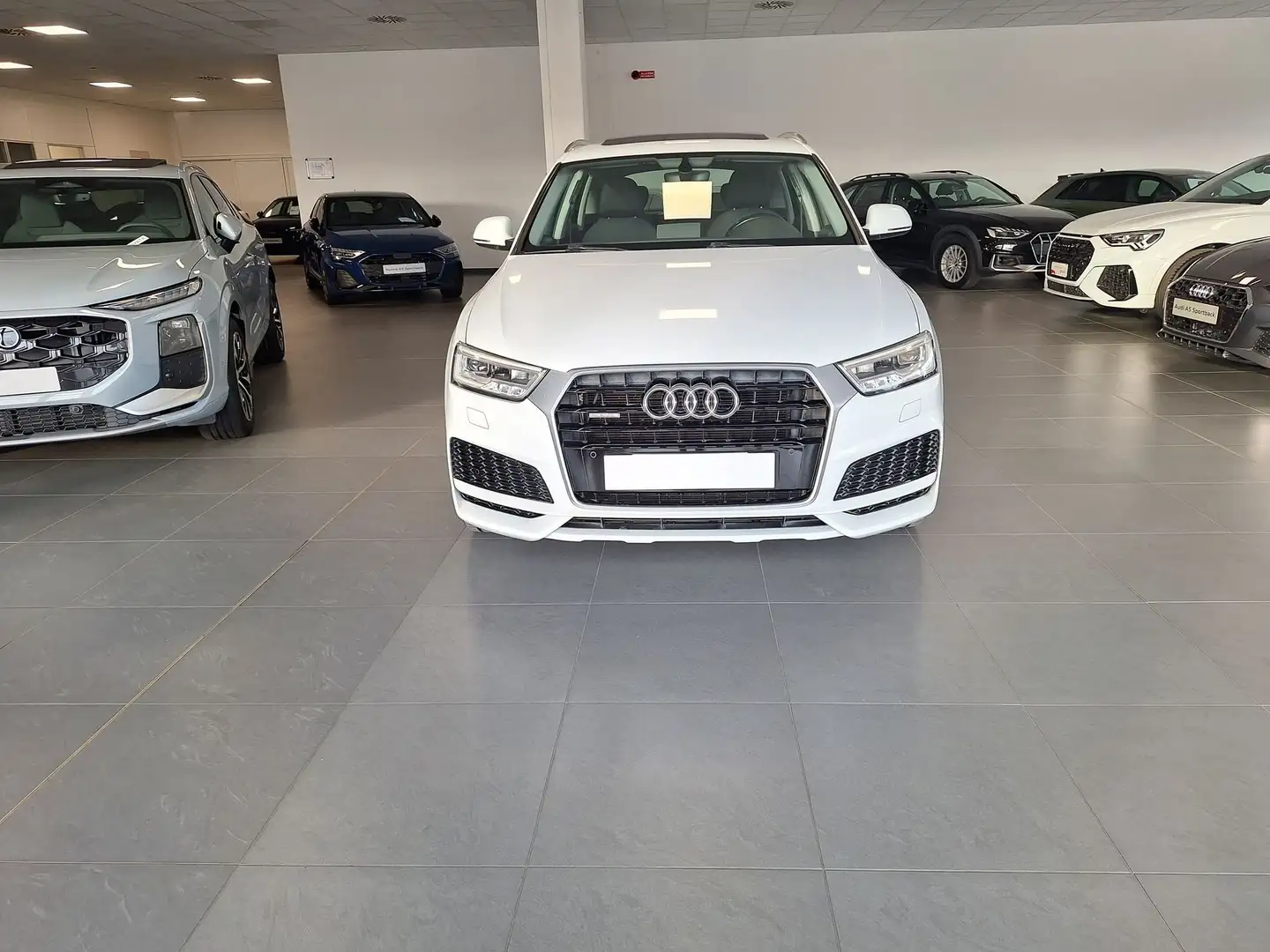 Audi Q3 Q3 2.0 TDI 150 CV quattro S tronic Sport Blanc - 2