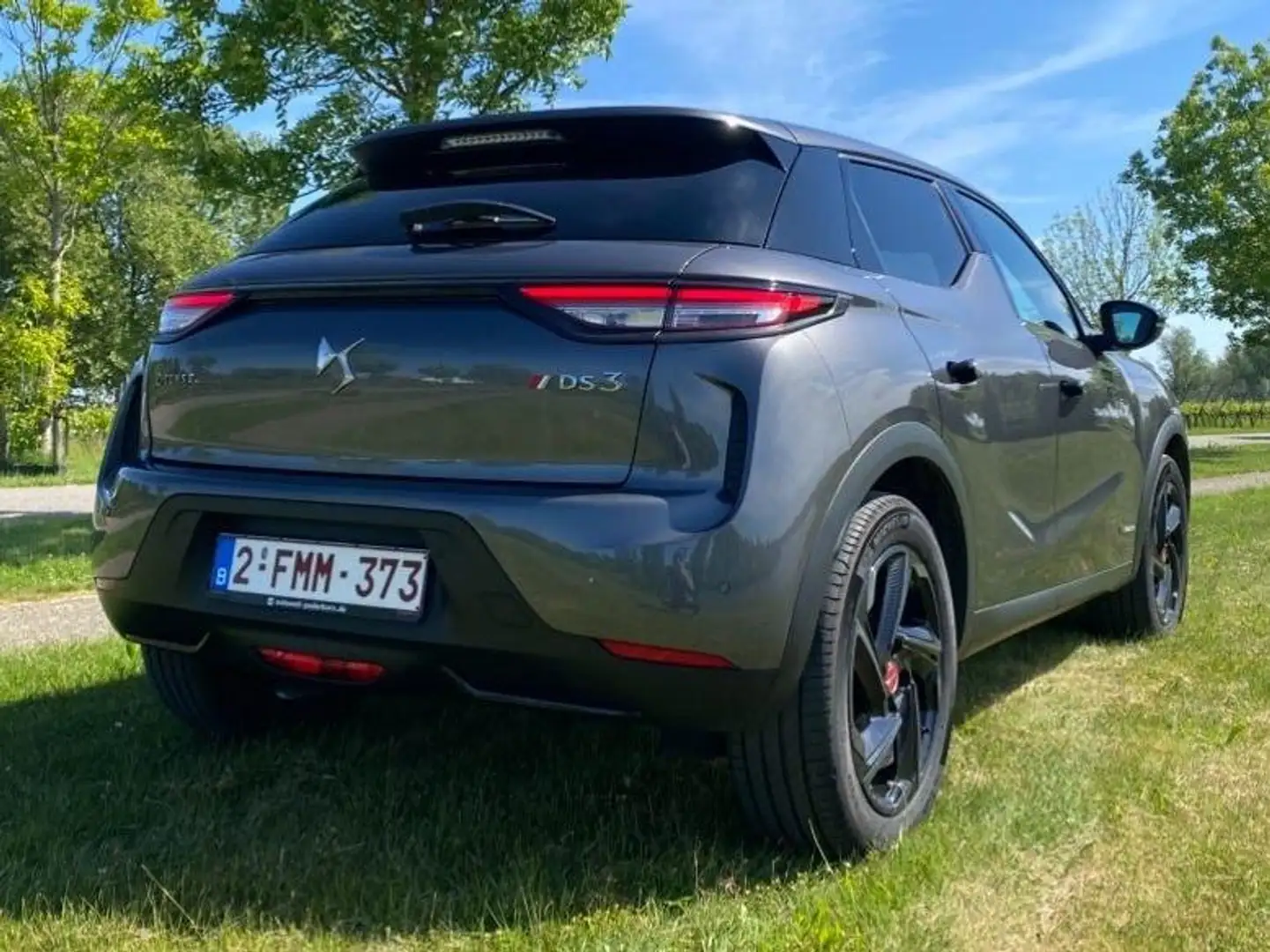 DS Automobiles DS 3 Crossback Gris - 2