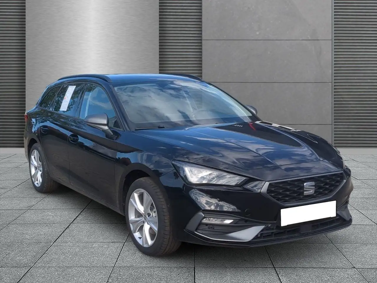 SEAT Leon Sportstourer FR ACC/AHK/RFK/LED 1.5 eTSI DSG 11... — photo 1 of 6