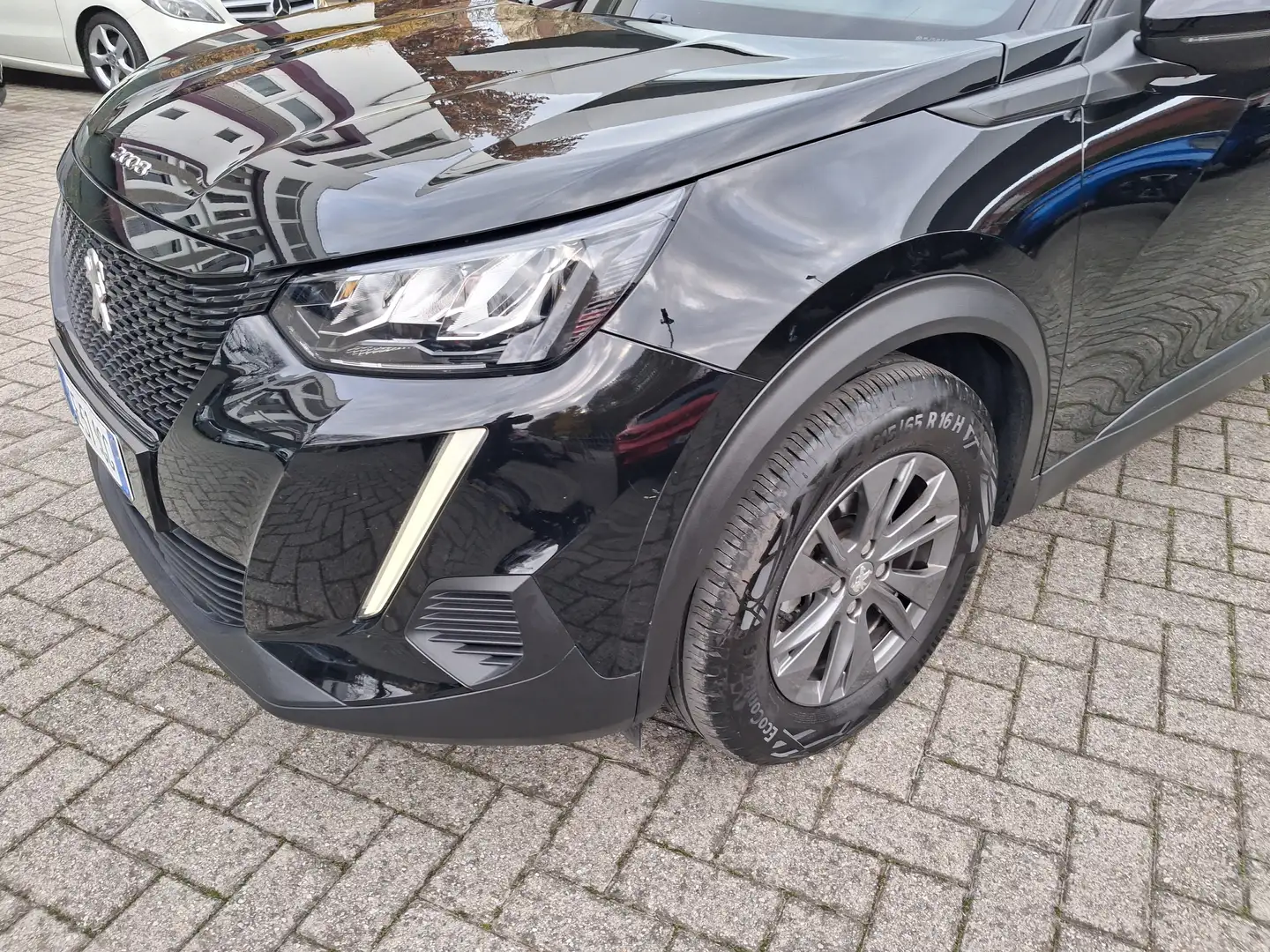 Peugeot 2008 2008 1.2 puretech Nero - 2
