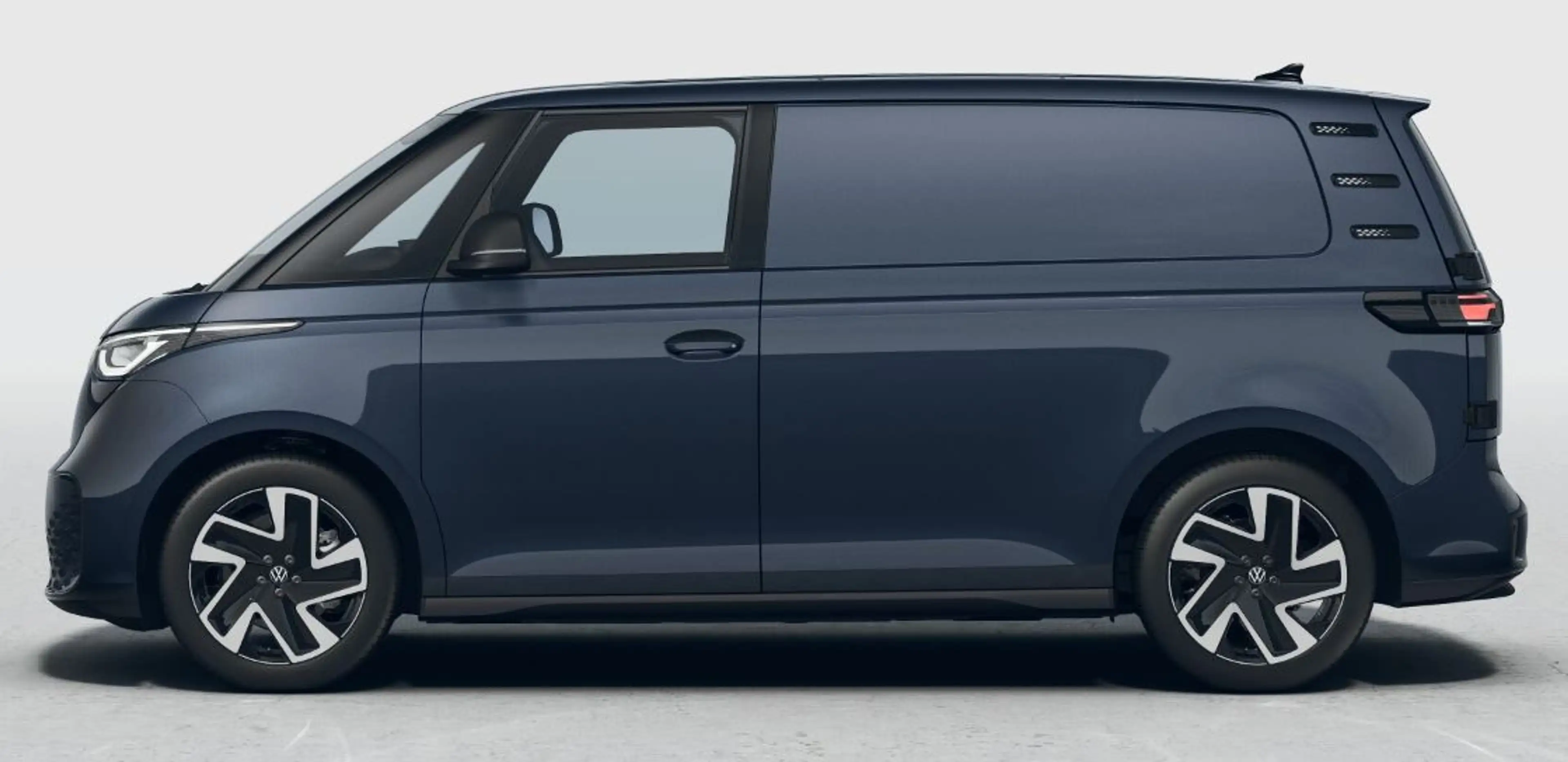 Volkswagen ID. Buzz Cargo L1H1 79kWh 340pk 4motion Bulli-edition / 4x4 / AWD — photo 4