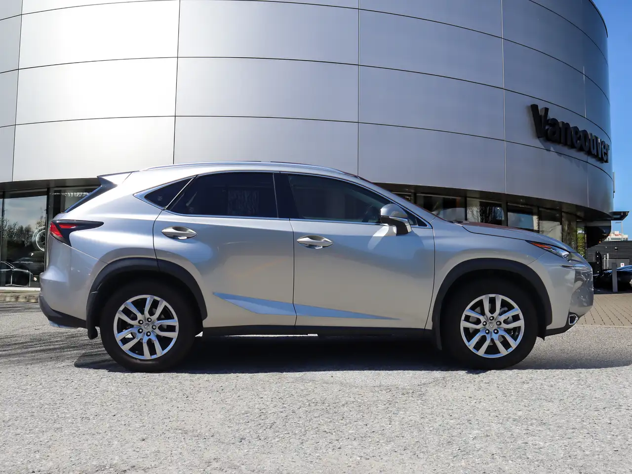 Lexus NX photo Lexus NX
