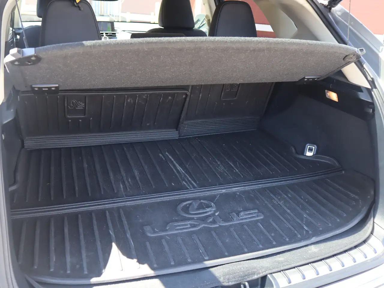 Lexus NX photo Lexus NX