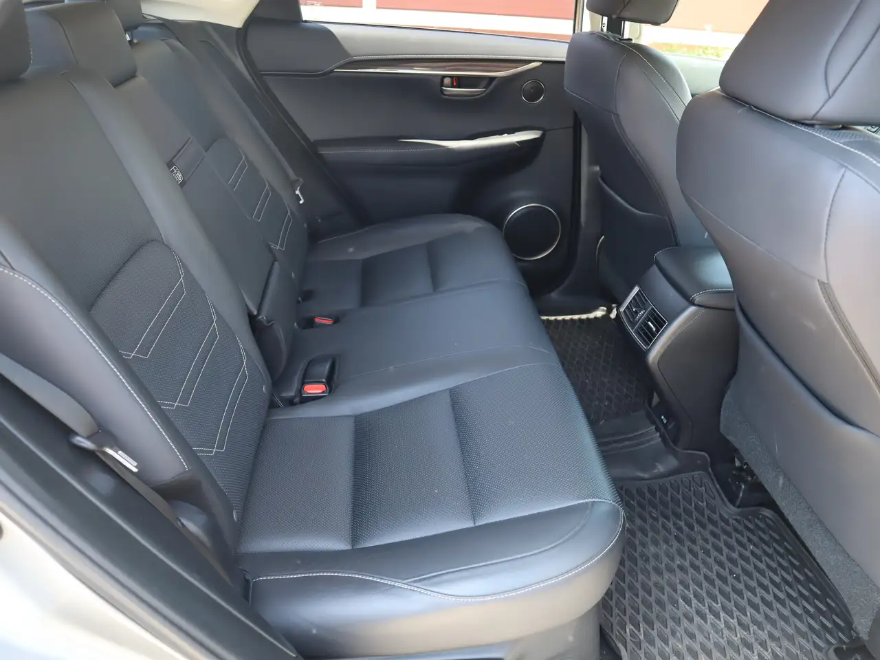 Lexus NX photo Lexus NX