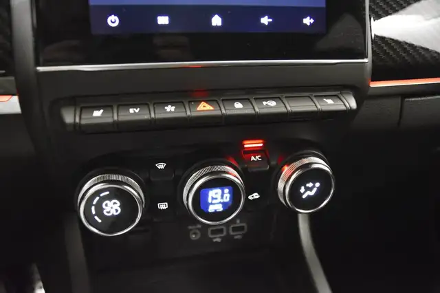 Renault Arkana view 11