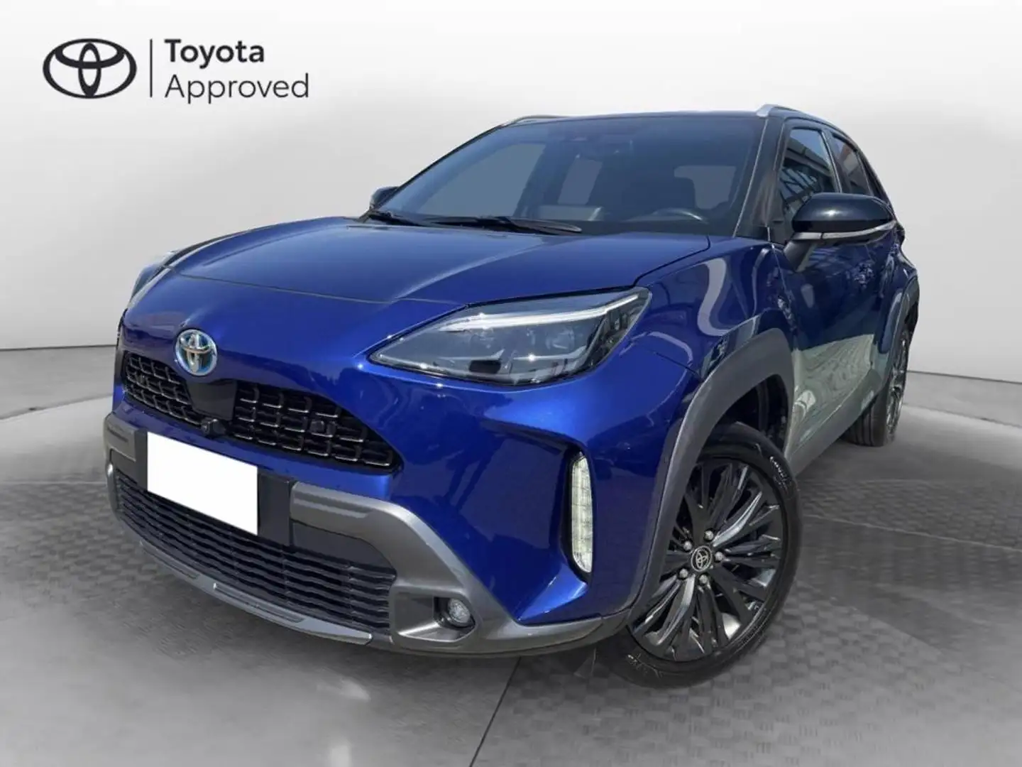 Toyota Yaris Cross 1.5h Adventure fwd 116cv e-cvt Nero - 1