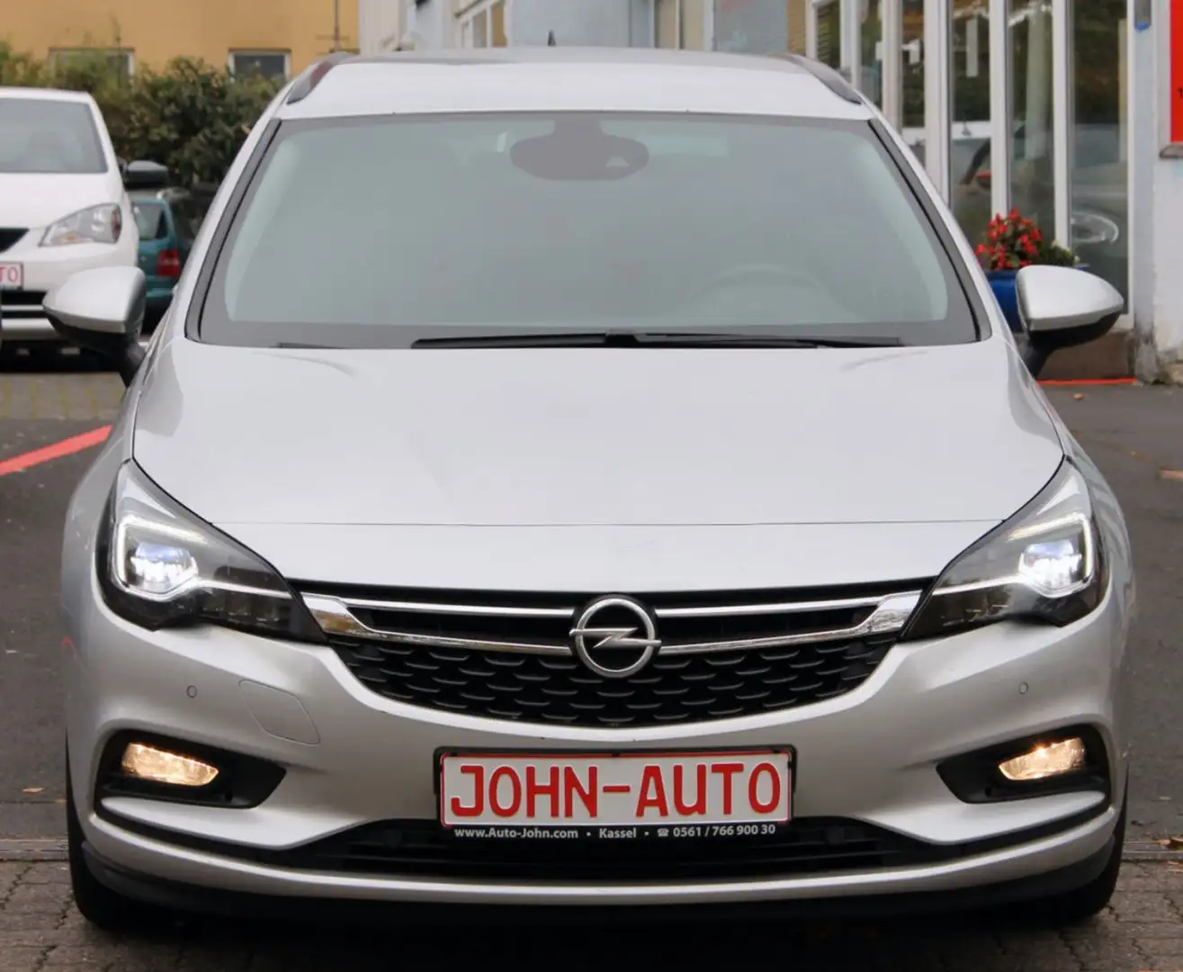 Opel Astra K Sports Tourer Business *1.Hd*LED*AHK* Plateado - 2