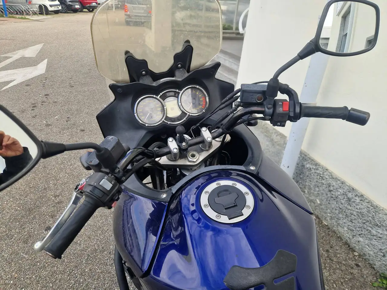 Suzuki V-Strom 1000