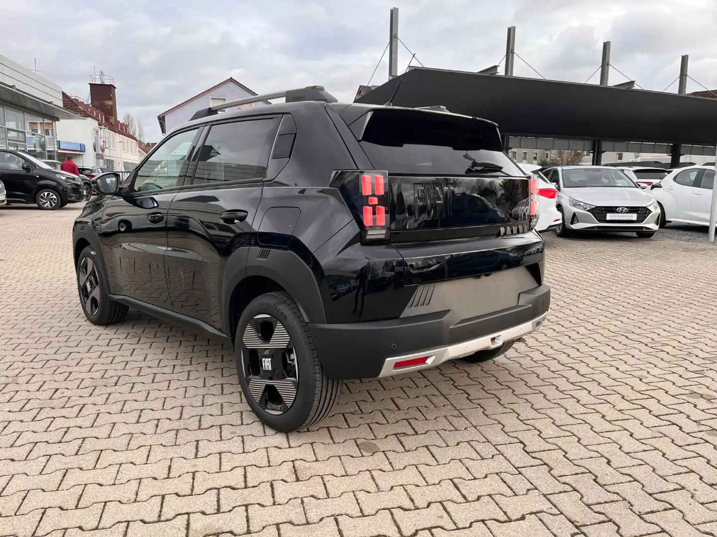 Fiat Grande Panda 1.2 eDCT La Prima *LED Navi Kamera* Nero - 2