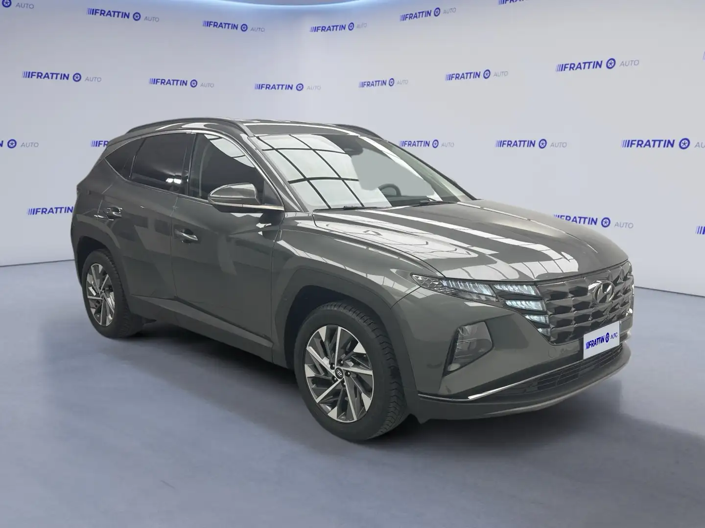 Hyundai TUCSON 1.6 CRDI XLine Gris - 2