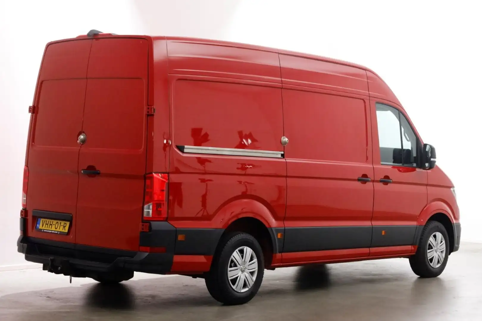 Volkswagen Crafter 35 2.0 TDI 177pk DSG-Automaat L3H3 (L2H2) Navi/Cam Rood - 2