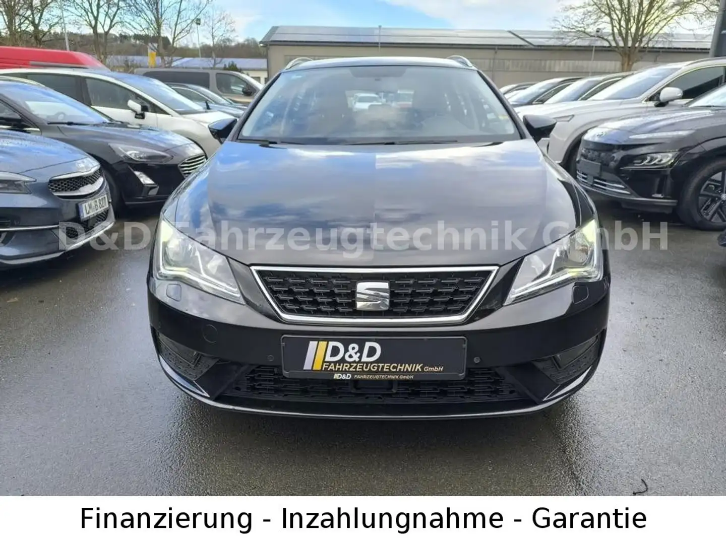SEAT Leon ST Style*AHK*Front Assist.* Navi*PDC* Noir - 2