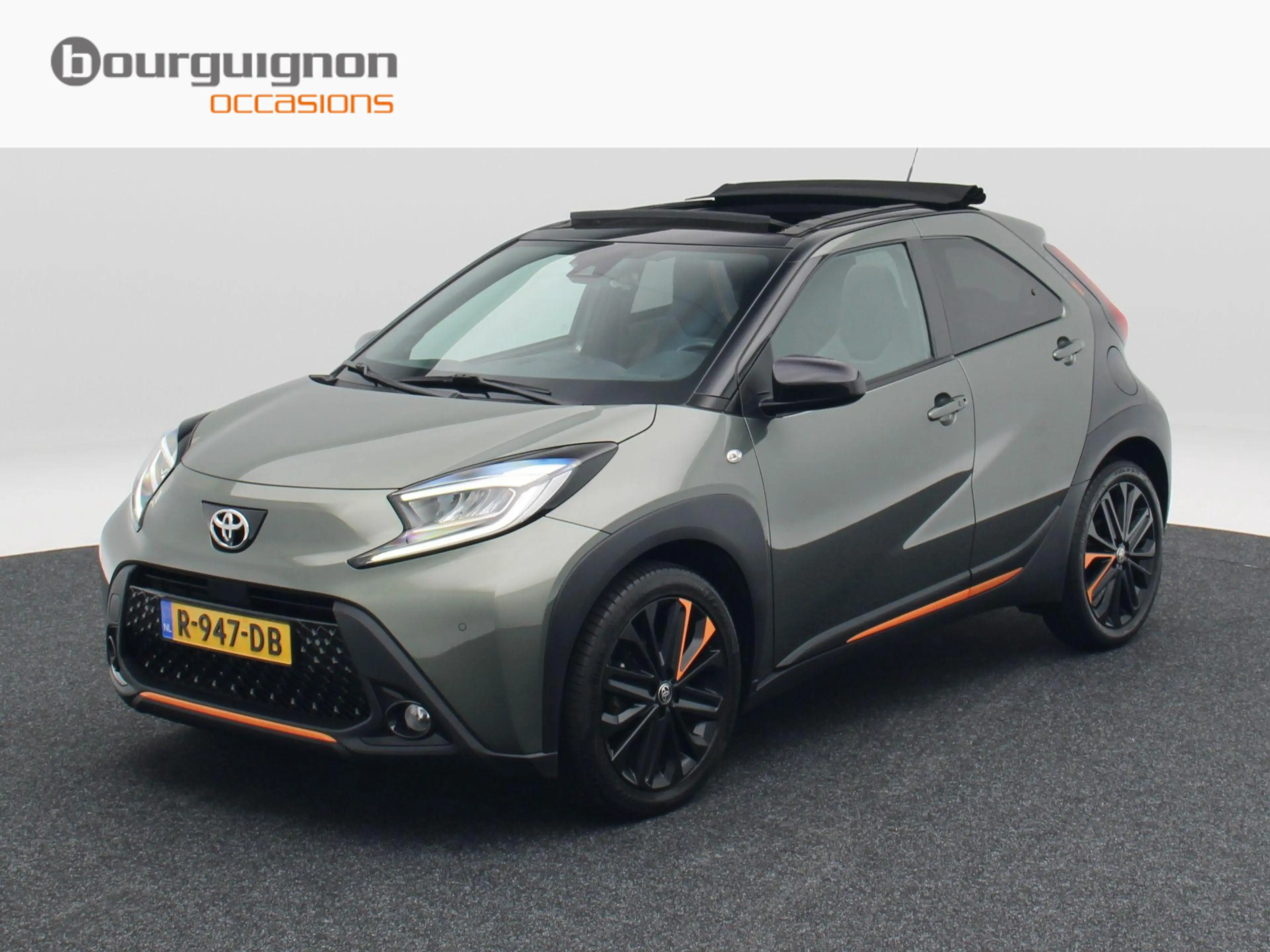 Toyota Aygo X 1.0 VVT-i S-CVT Automaat Limited | Stoelverwarming