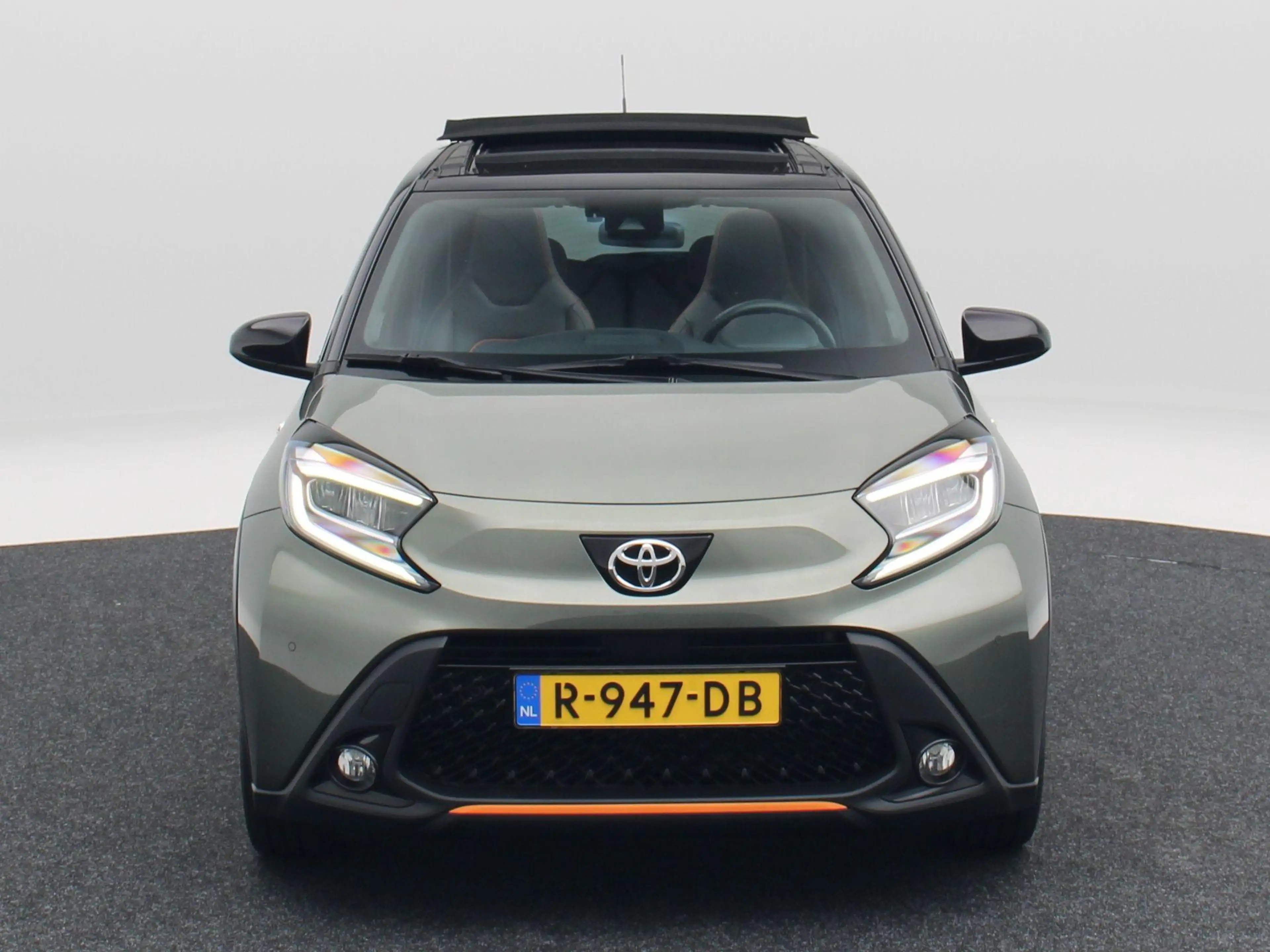 Toyota Aygo X 1.0 VVT-i S-CVT Automaat Limited | Stoelverwarming — photo 4