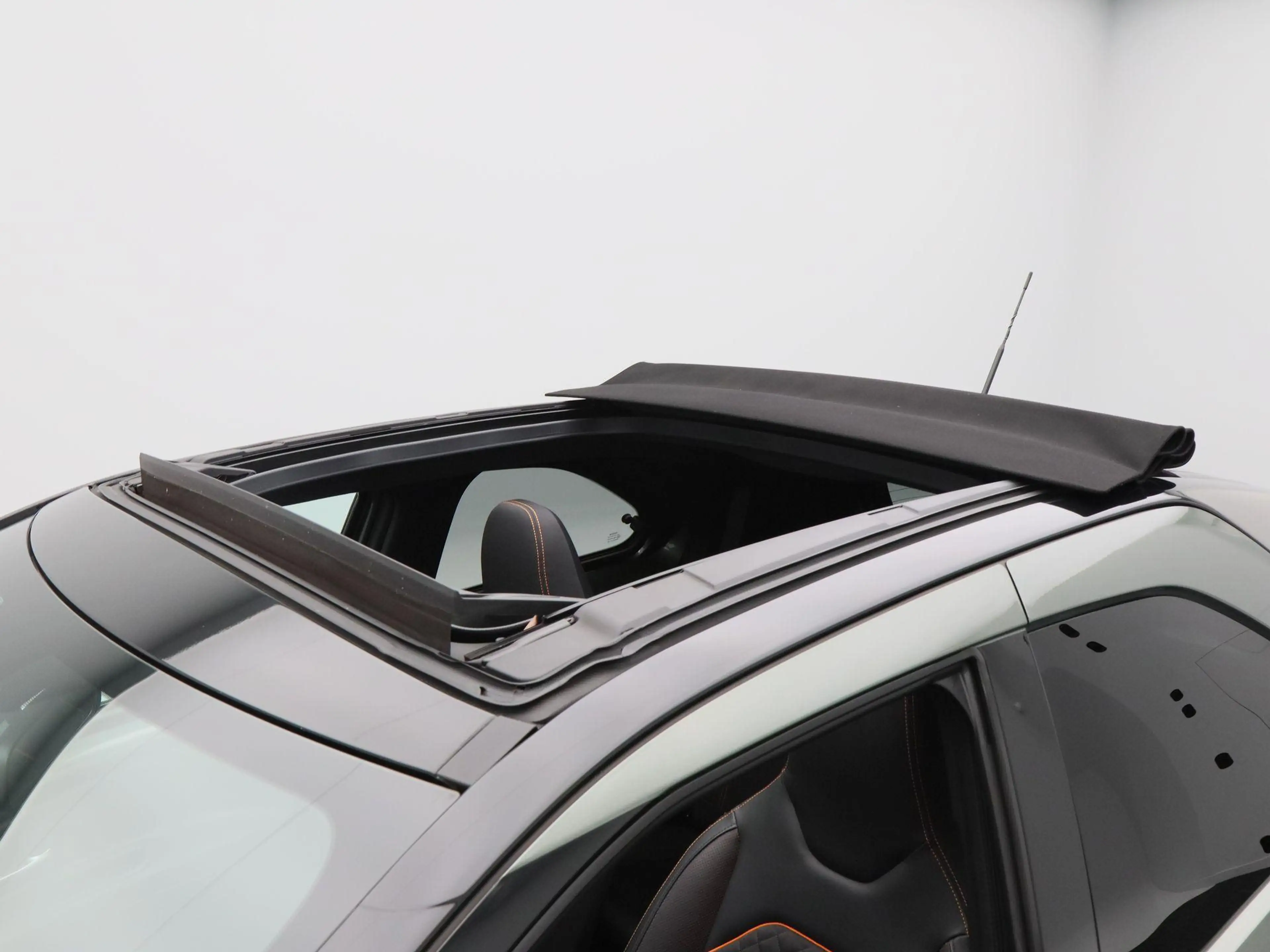 Toyota Aygo X 1.0 VVT-i S-CVT Automaat Limited | Stoelverwarming — photo 8