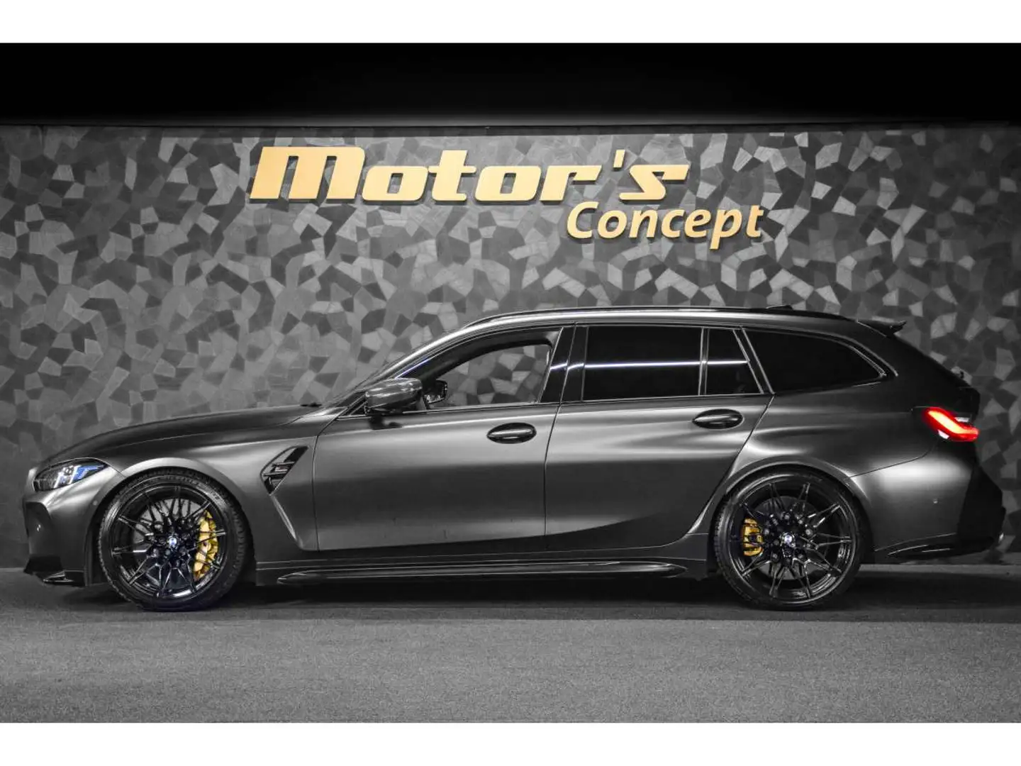 BMW M3 G81 Compétition Touring X-Drive Noir - 2
