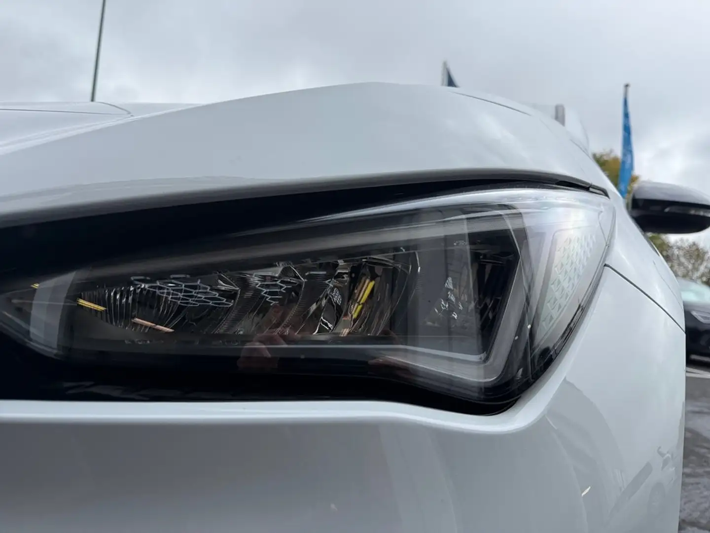 CUPRA Born 170 kW Weiß - 2