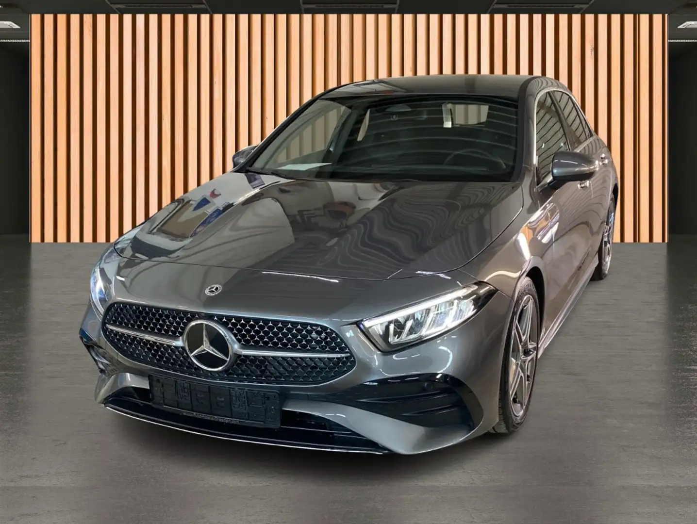 Mercedes-Benz A 200 AMG Line*Navi*Distronic*Kamera*Ambiente* - 2