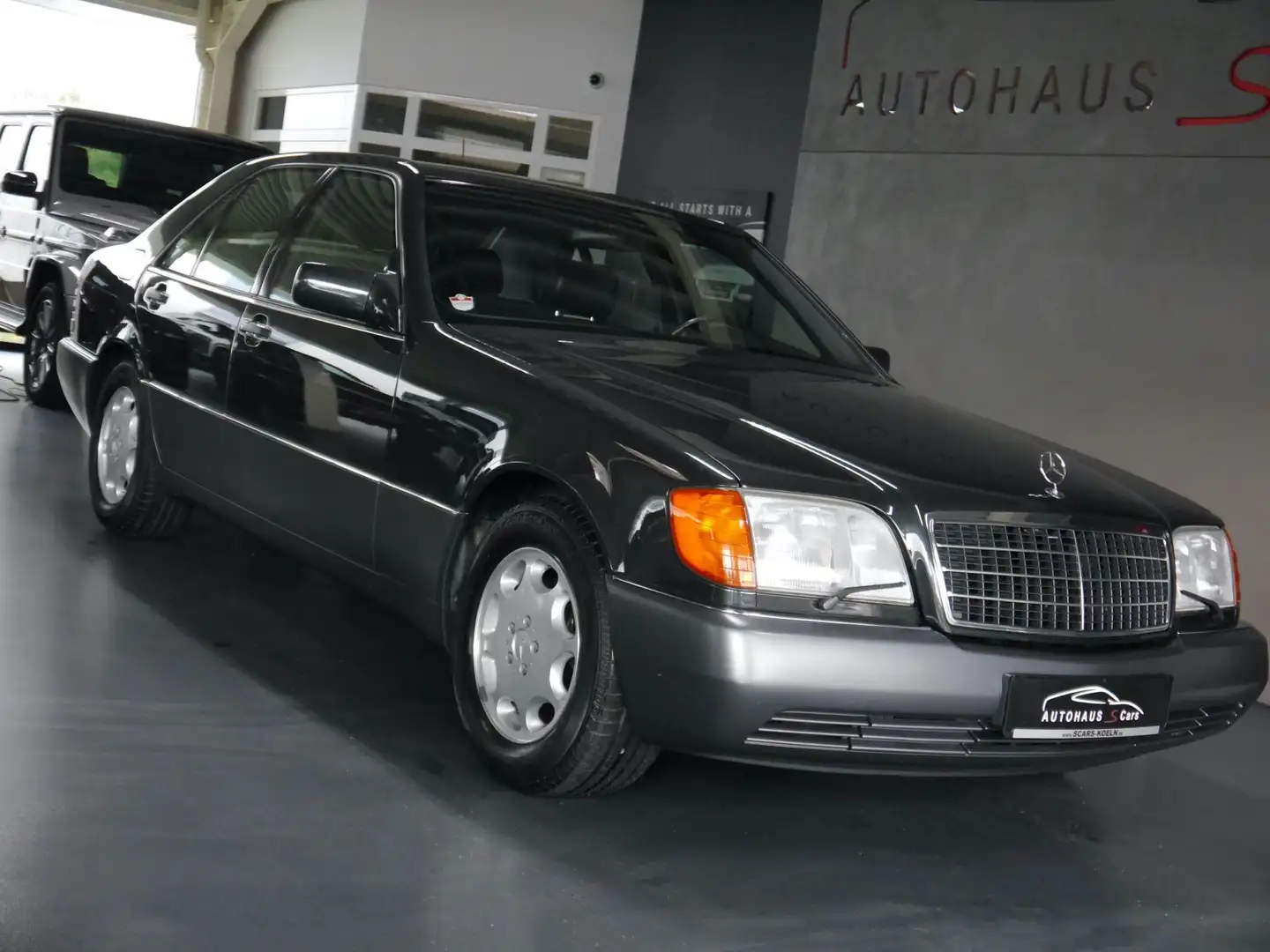 Mercedes-Benz 300 SE 3.2 L*Leder*Softclo.*Schiebed.*77.000*BRD Schwarz - 1