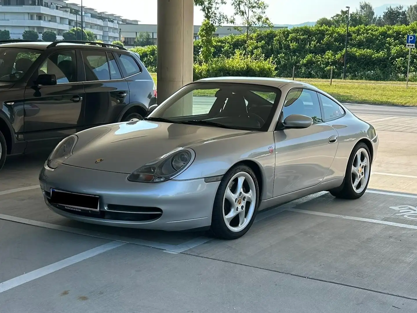Porsche 996 911 Carrera Coupé Tiptronic Silber - 1