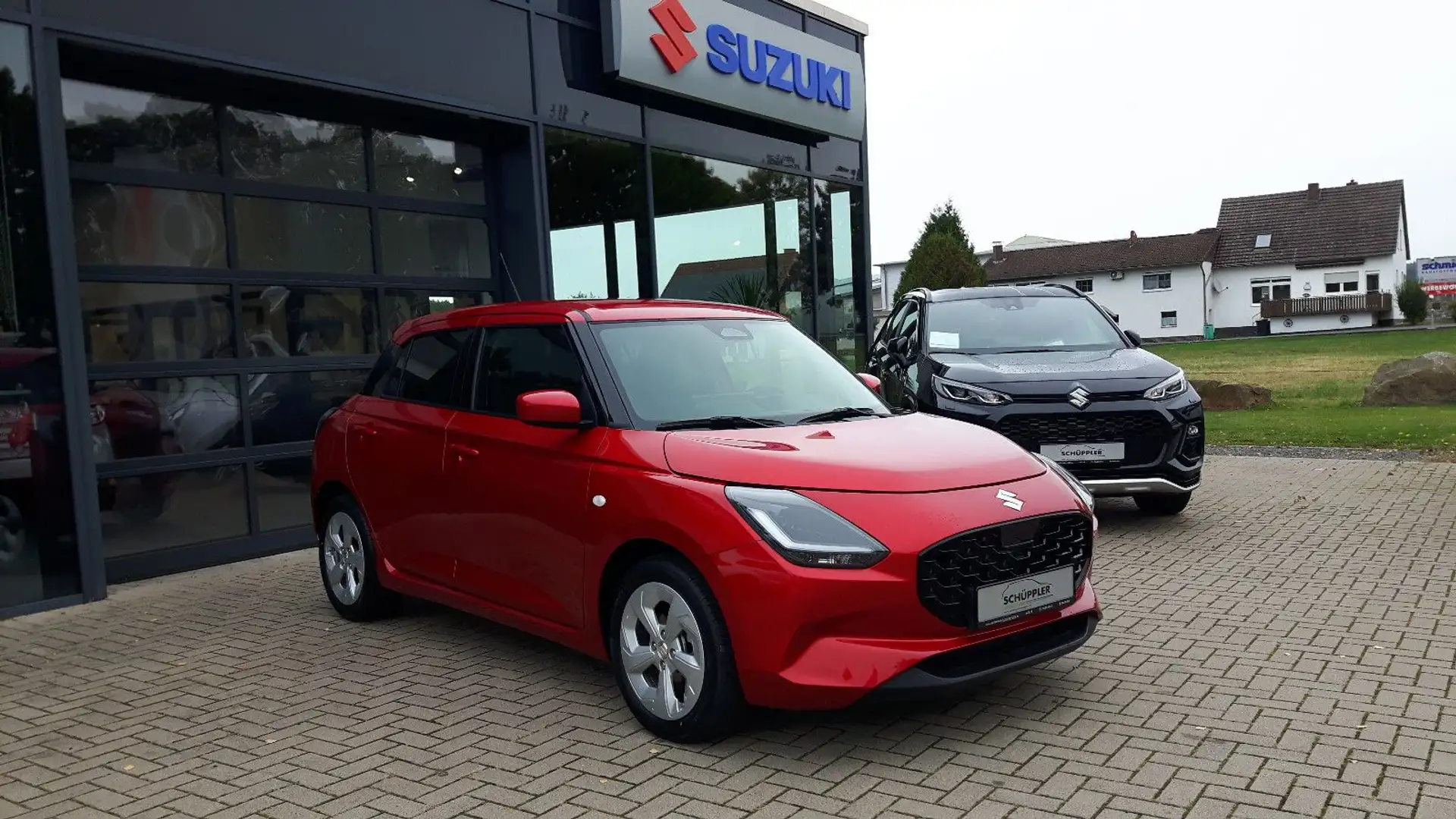 Suzuki Swift 1.2 Dualjet Hybrid 61 kW Comfort Rouge - 2