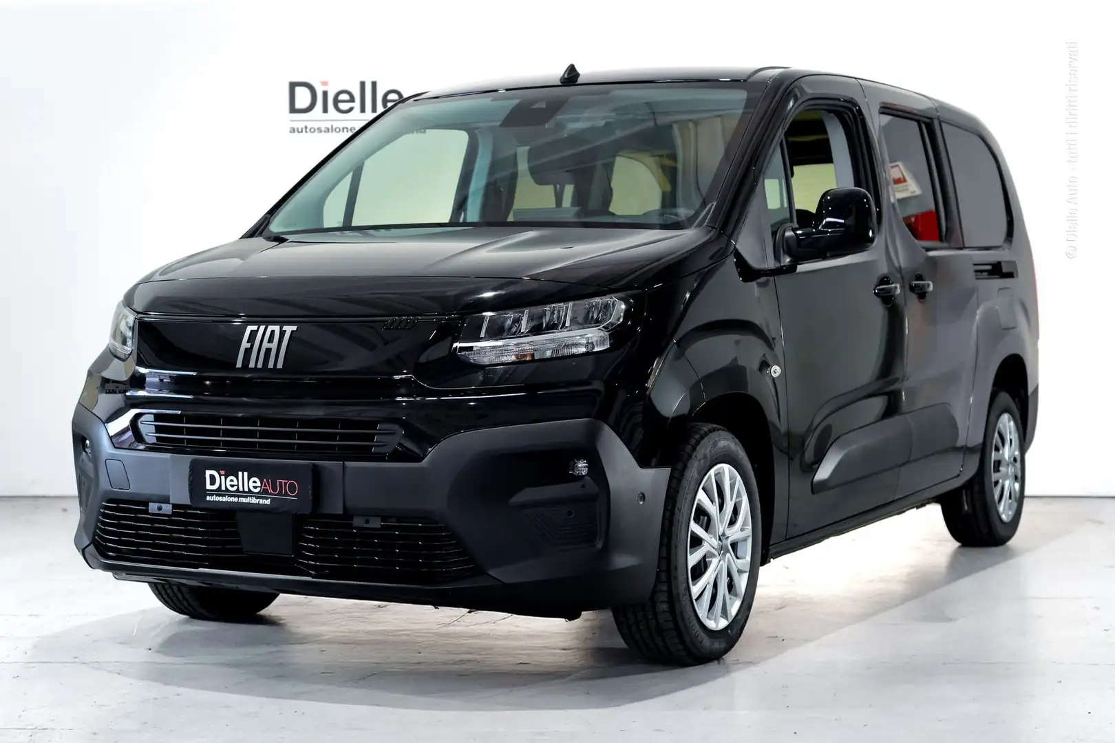 Fiat Doblo Doblò 1.5 BlueHdi 100CV 5 POSTI Nero - 1