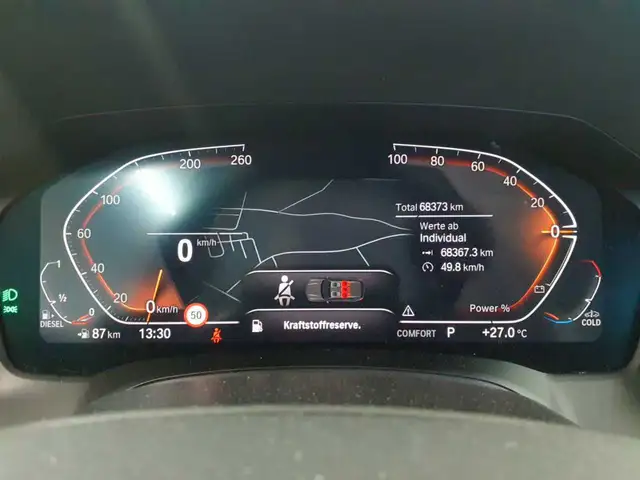 BMW 3 Series view 11