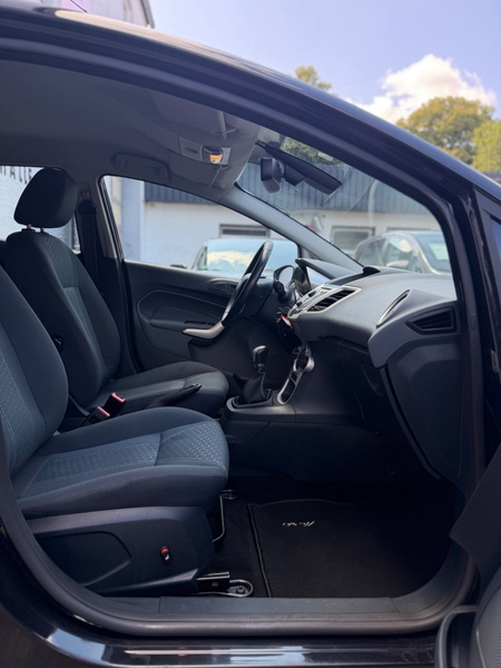 Ford Fiesta *KLIMAANLAGE*ALUFELGEN*SITZHEIZUNG*4/5-TÜR — photo 13