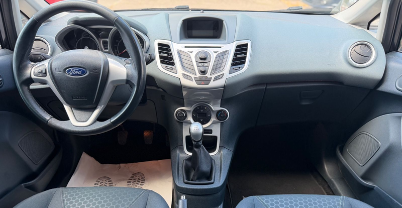 Ford Fiesta *KLIMAANLAGE*ALUFELGEN*SITZHEIZUNG*4/5-TÜR — photo 11