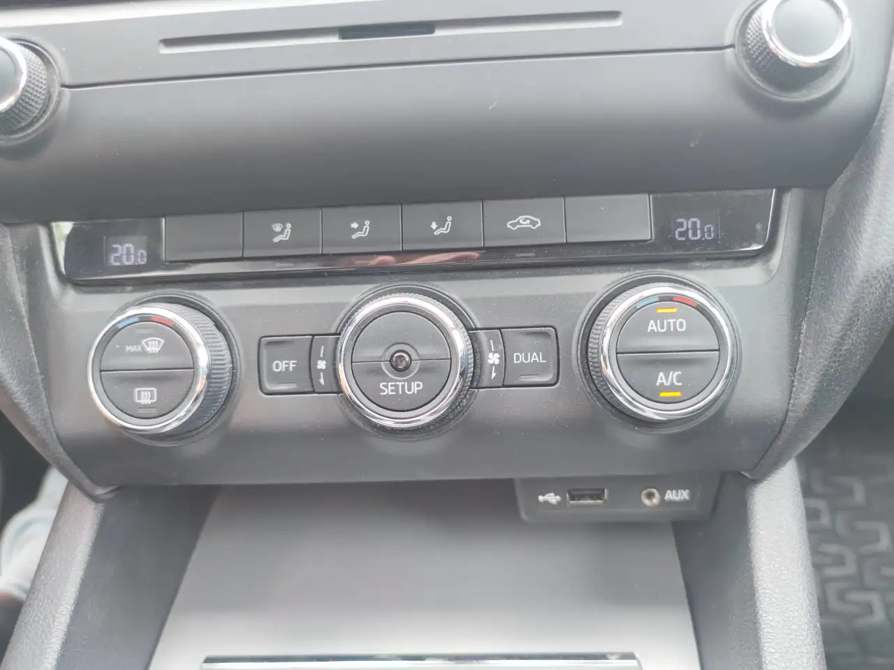 Skoda Octavia Combi — photo 16 sur 27