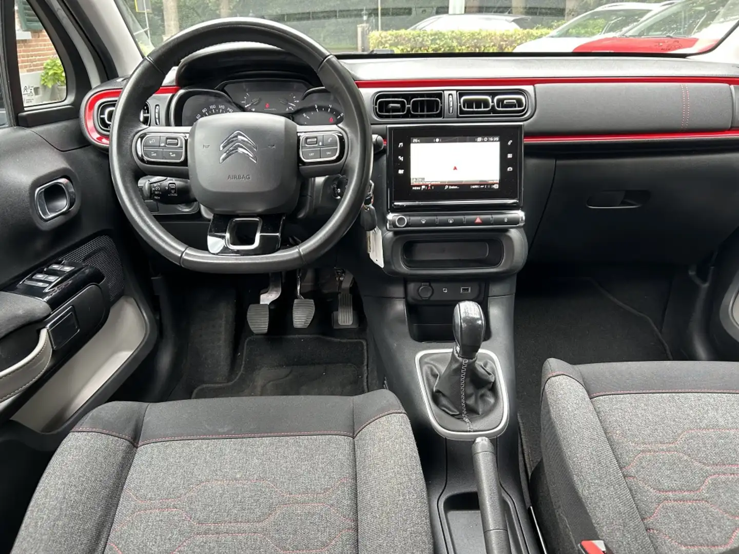 Citroen C3 1.2 PT Shine Navi, Camera, 17" LMV, Trekhaak Bianco - 2