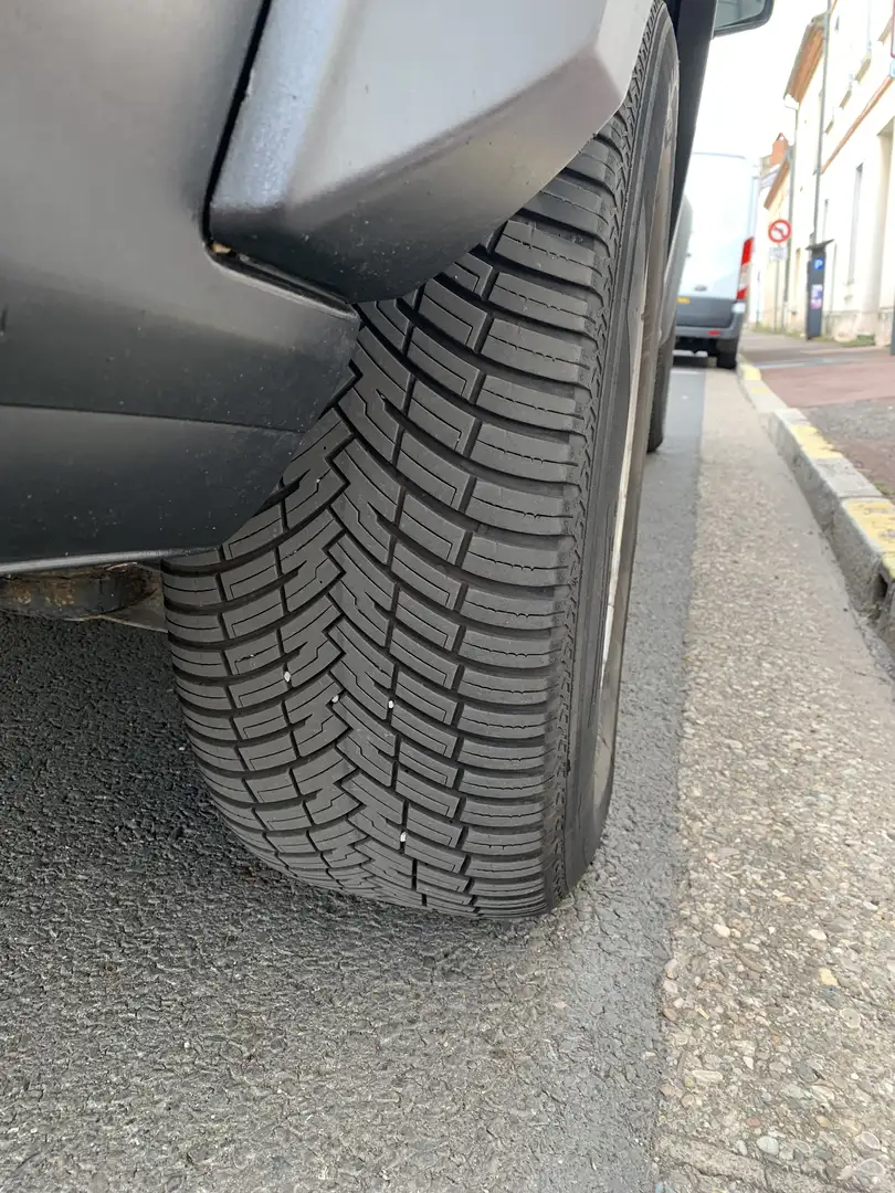 Land Rover Discovery 3 Seven TDV6 S A - 2