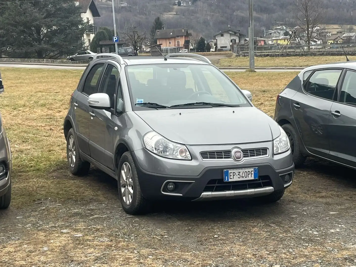 Fiat Sedici Sedici  4x4 Gri - 2