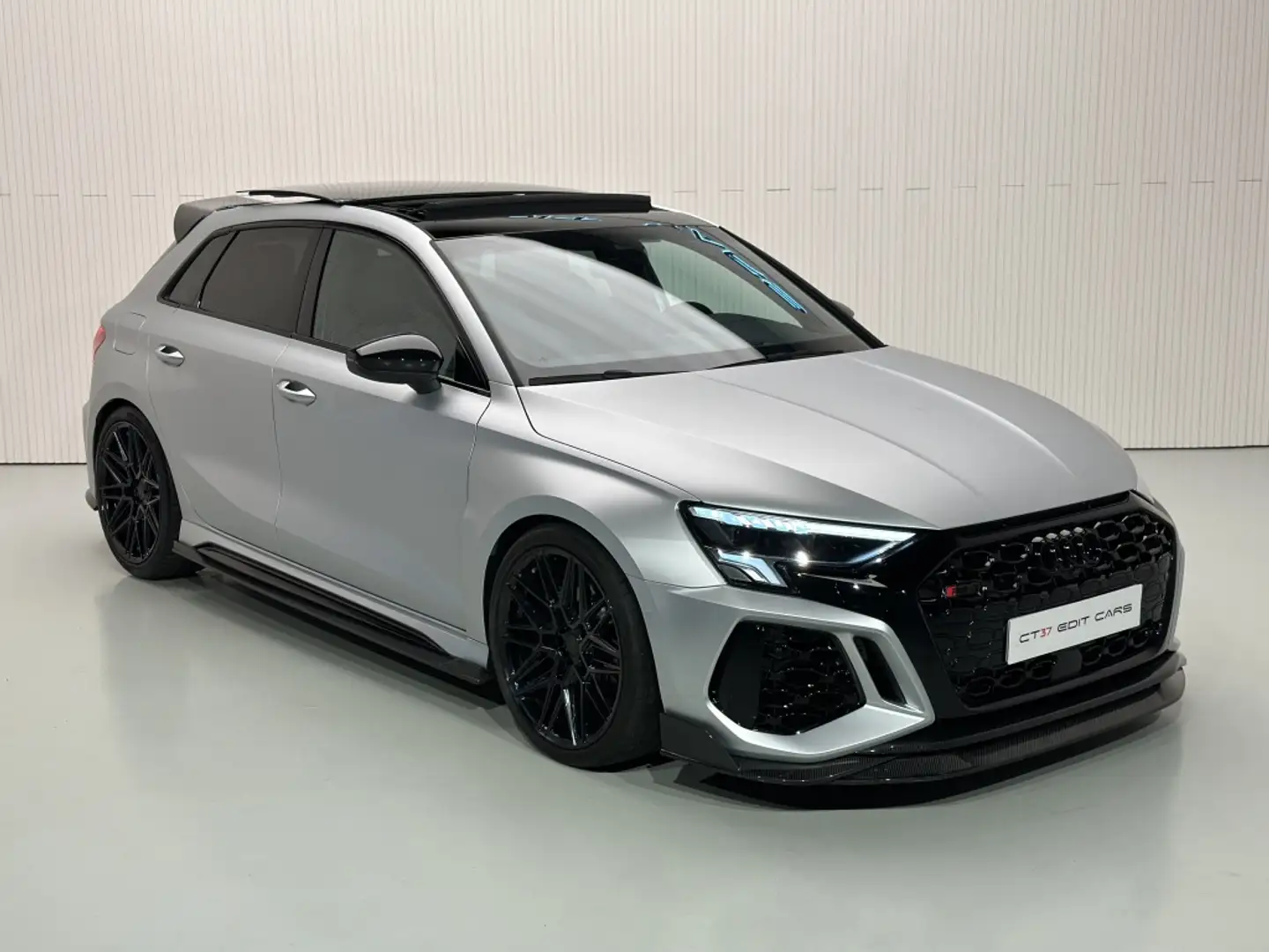 Audi RS3 Sportback quattro S tronic 294kW Сірий - 1