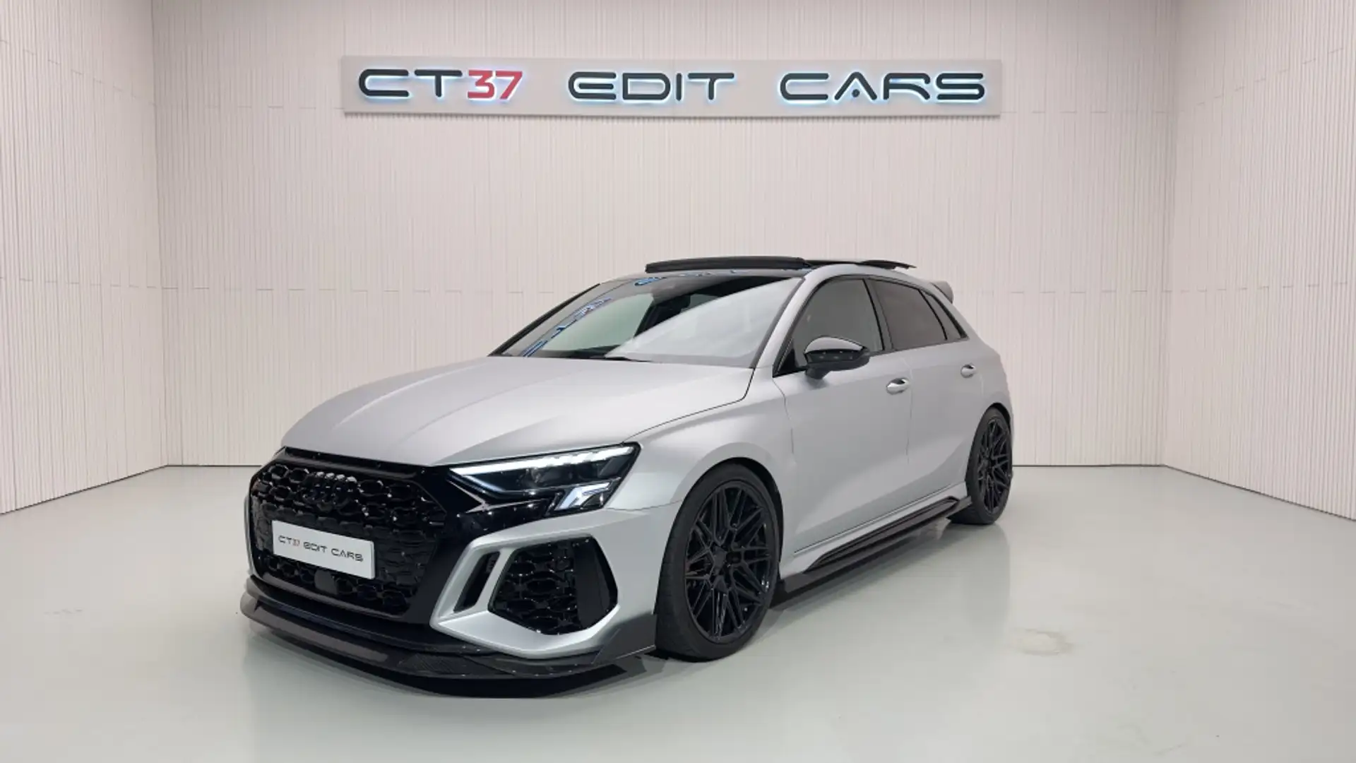 Audi RS3 Sportback quattro S tronic 294kW Grau - 2