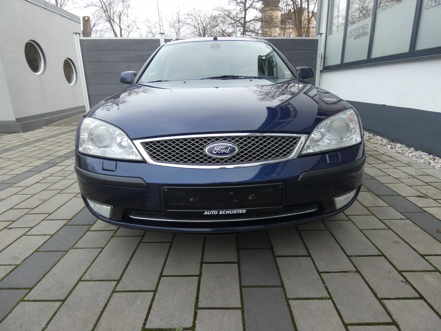 Ford Mondeo Ghia Blau - 1