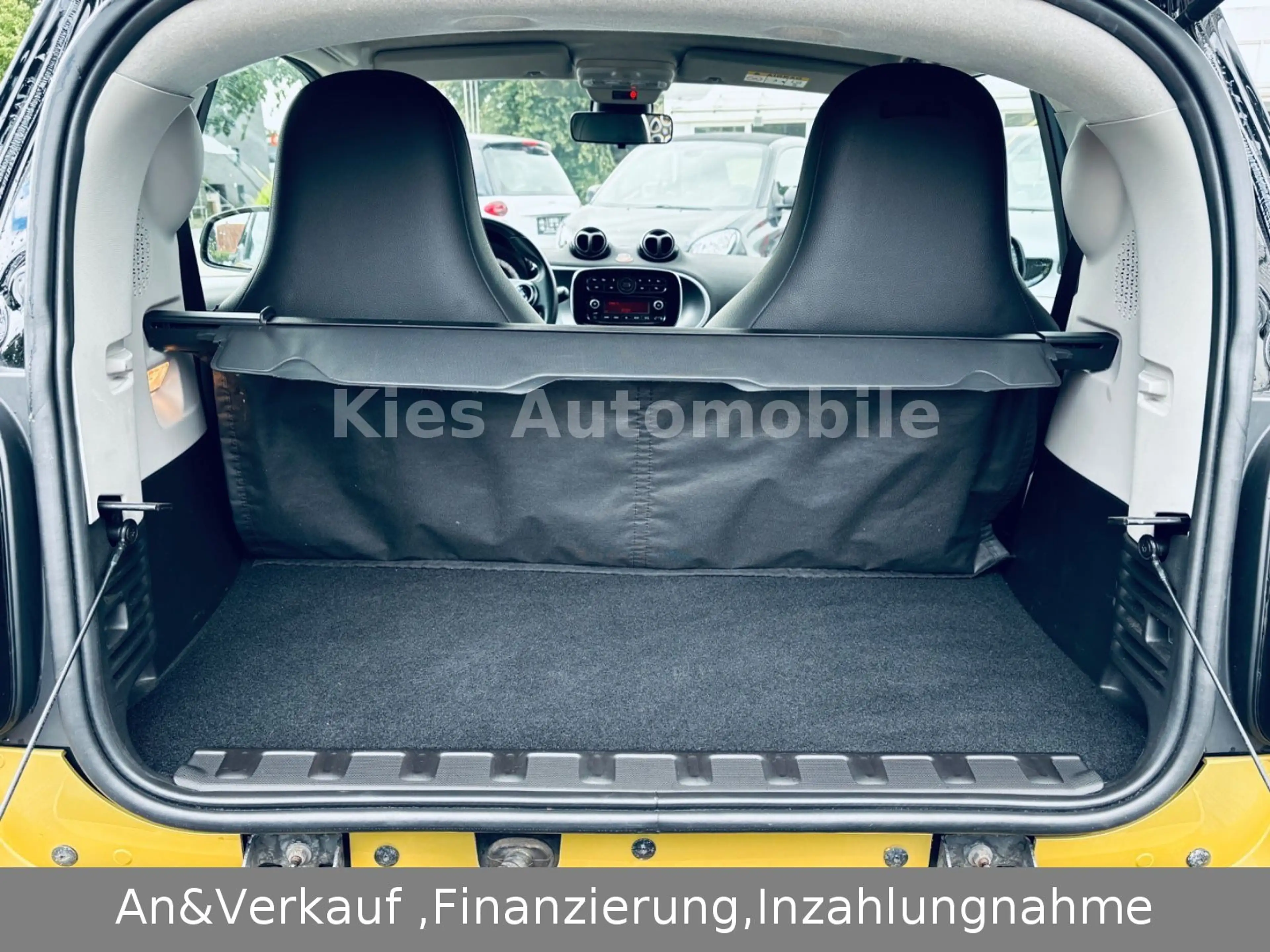 smart forTwo Prime AUTOM/LEDER/SITZH/PANO/KLIMA — photo 15