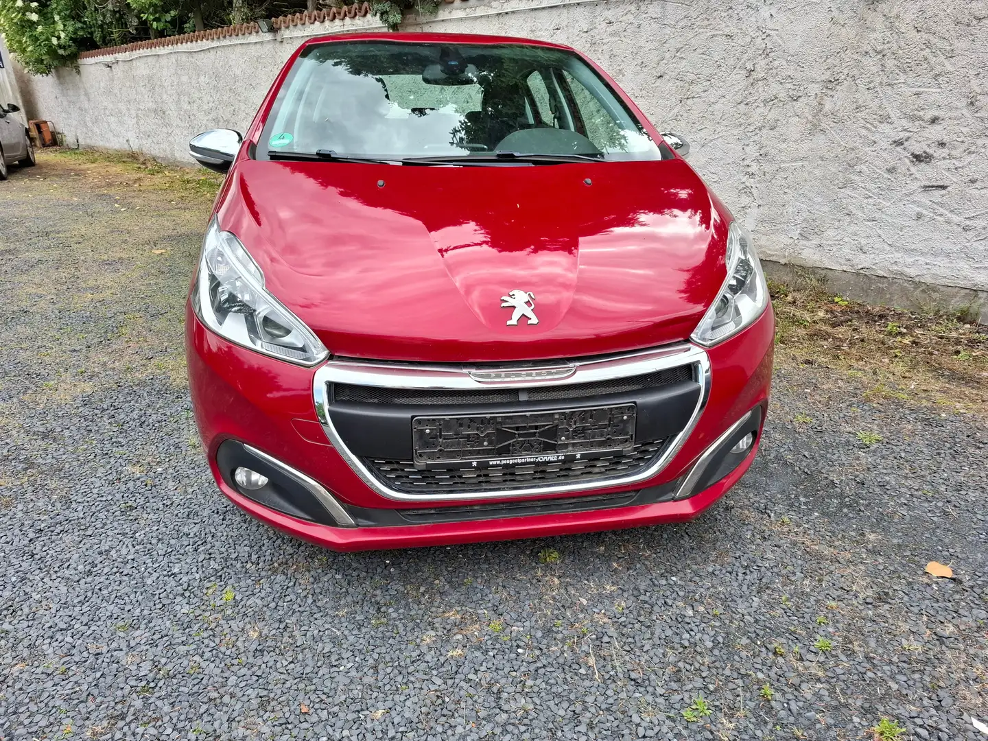 Peugeot 208 Navi . Tüv neu bei Übergabe !! Rouge - 2
