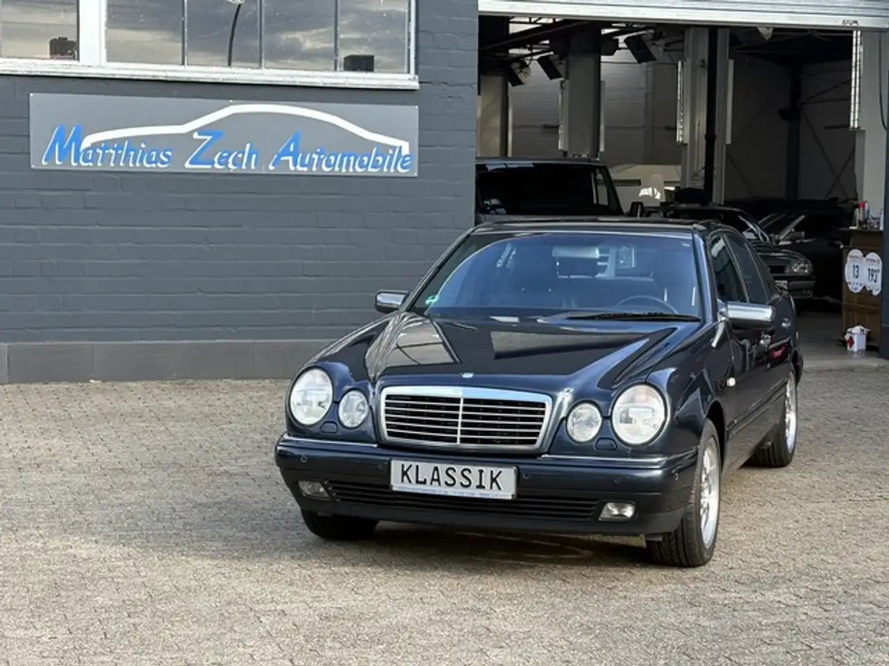 Mercedes-Benz E 280 Avantgarde * Leder * Xenon * PDC, foto 2