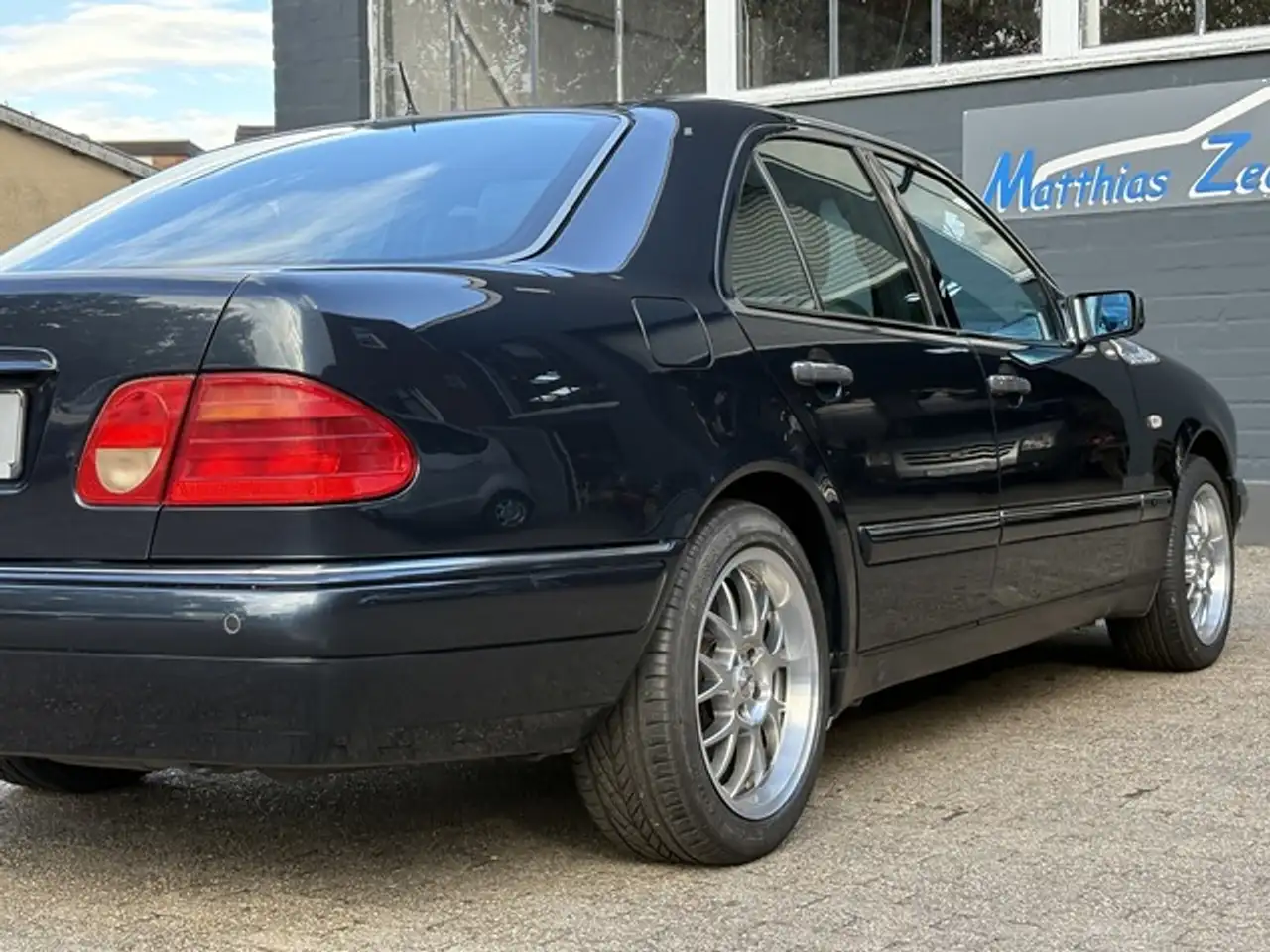 Mercedes-Benz E 280 Avantgarde * Leder * Xenon * PDC, foto 7