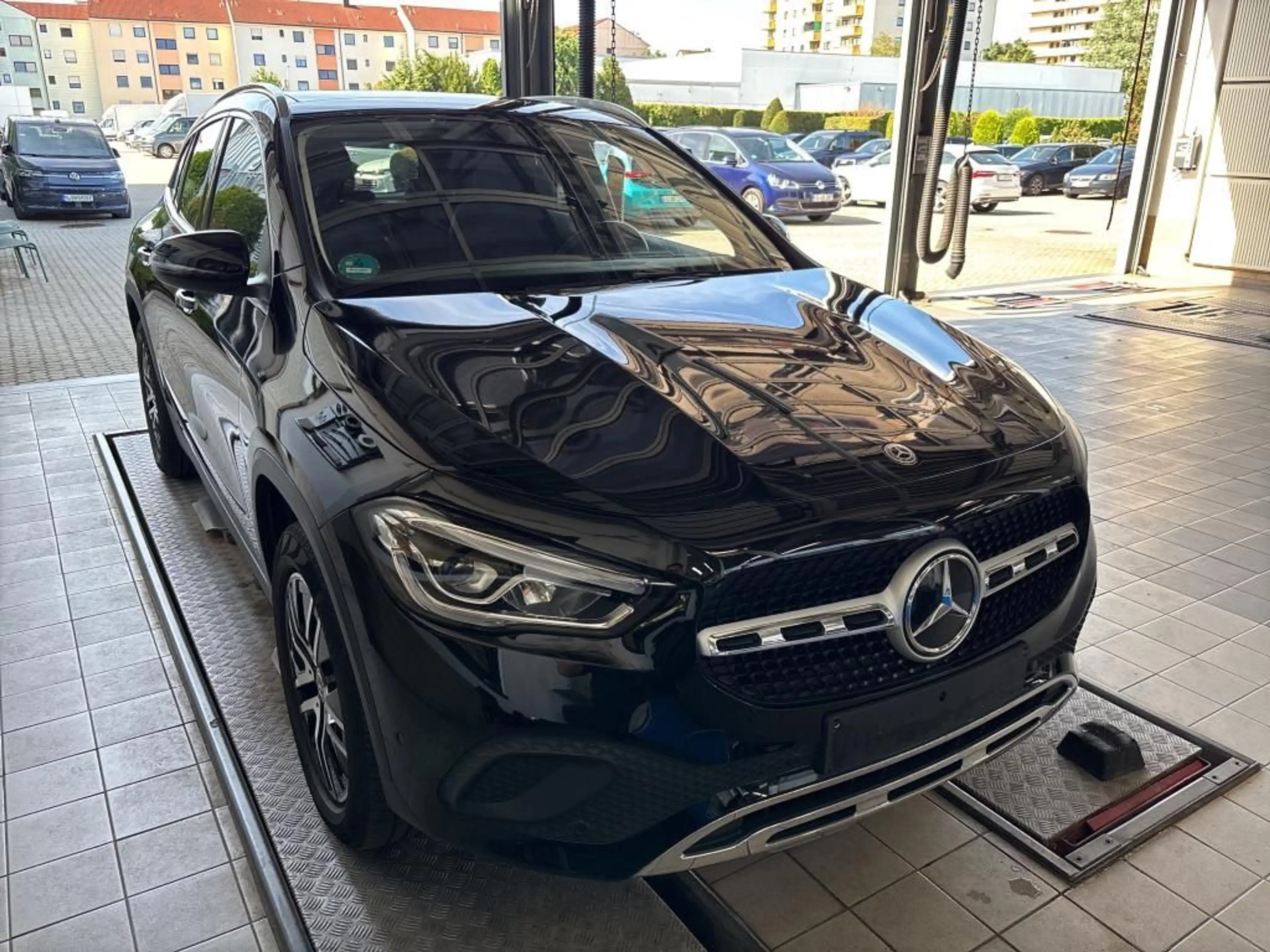 Mercedes-Benz GLA 200 /LEDER/PANO/KAMERA/SITZHEIZ/ — photo 2