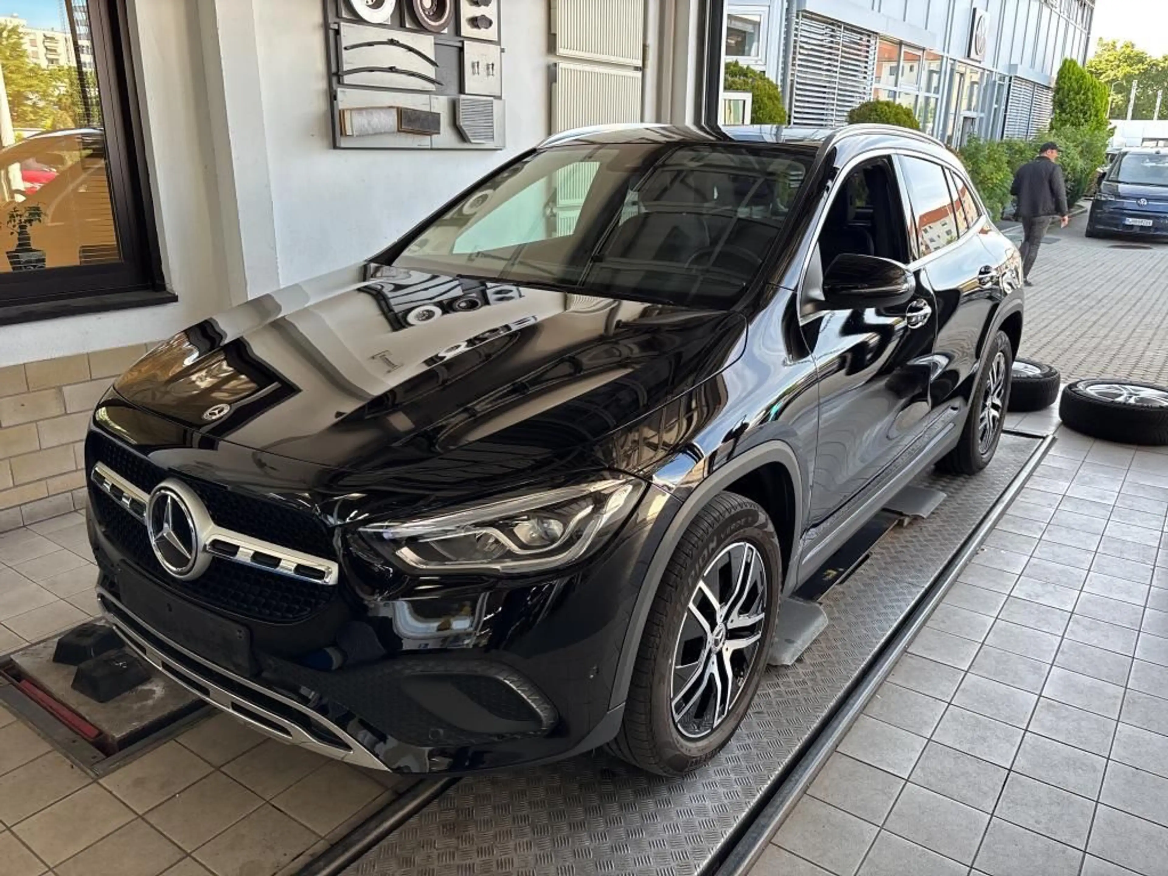 Mercedes-Benz GLA 200 /LEDER/PANO/KAMERA/SITZHEIZ/