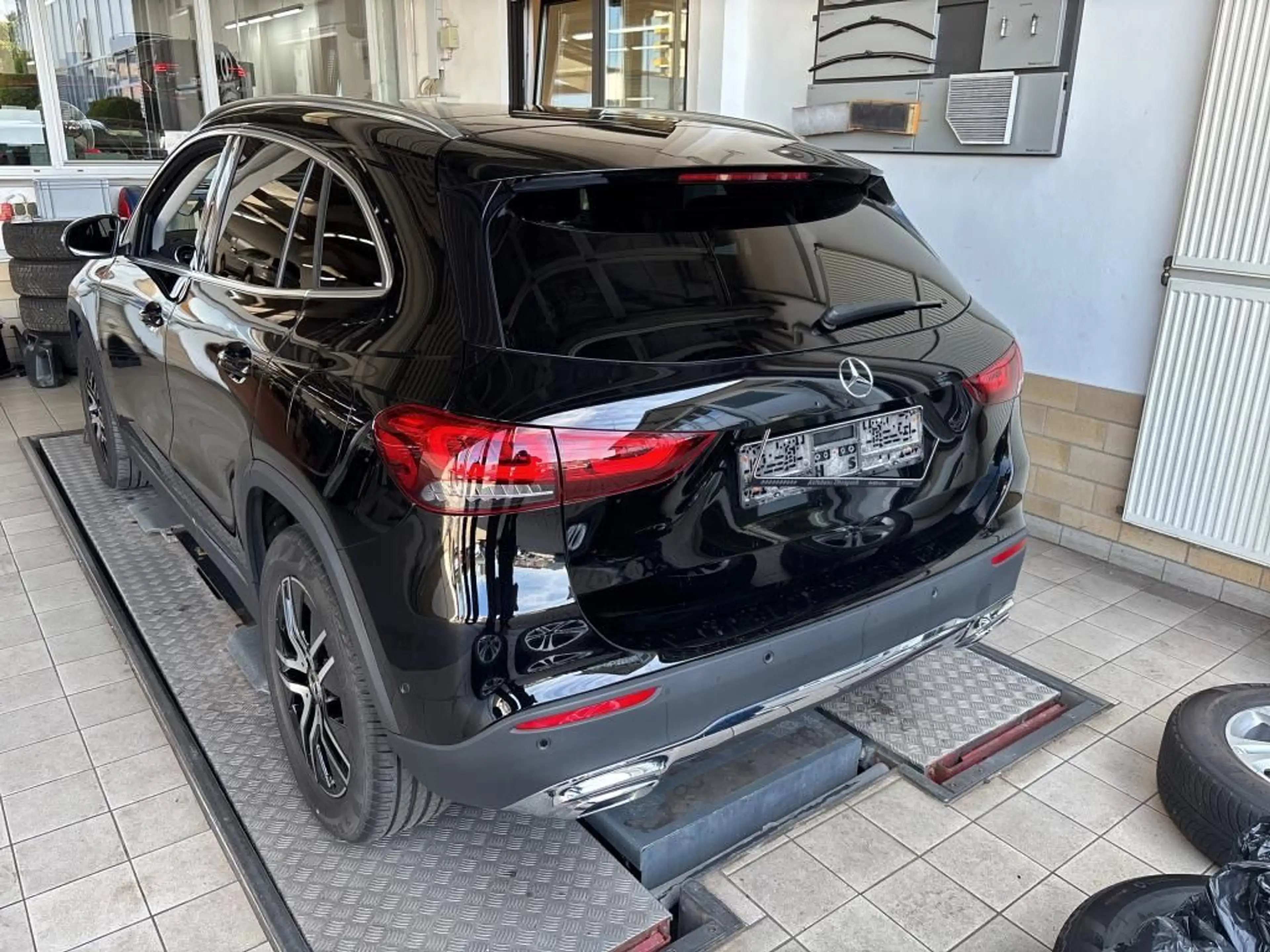 Mercedes-Benz GLA 200 /LEDER/PANO/KAMERA/SITZHEIZ/ — photo 3