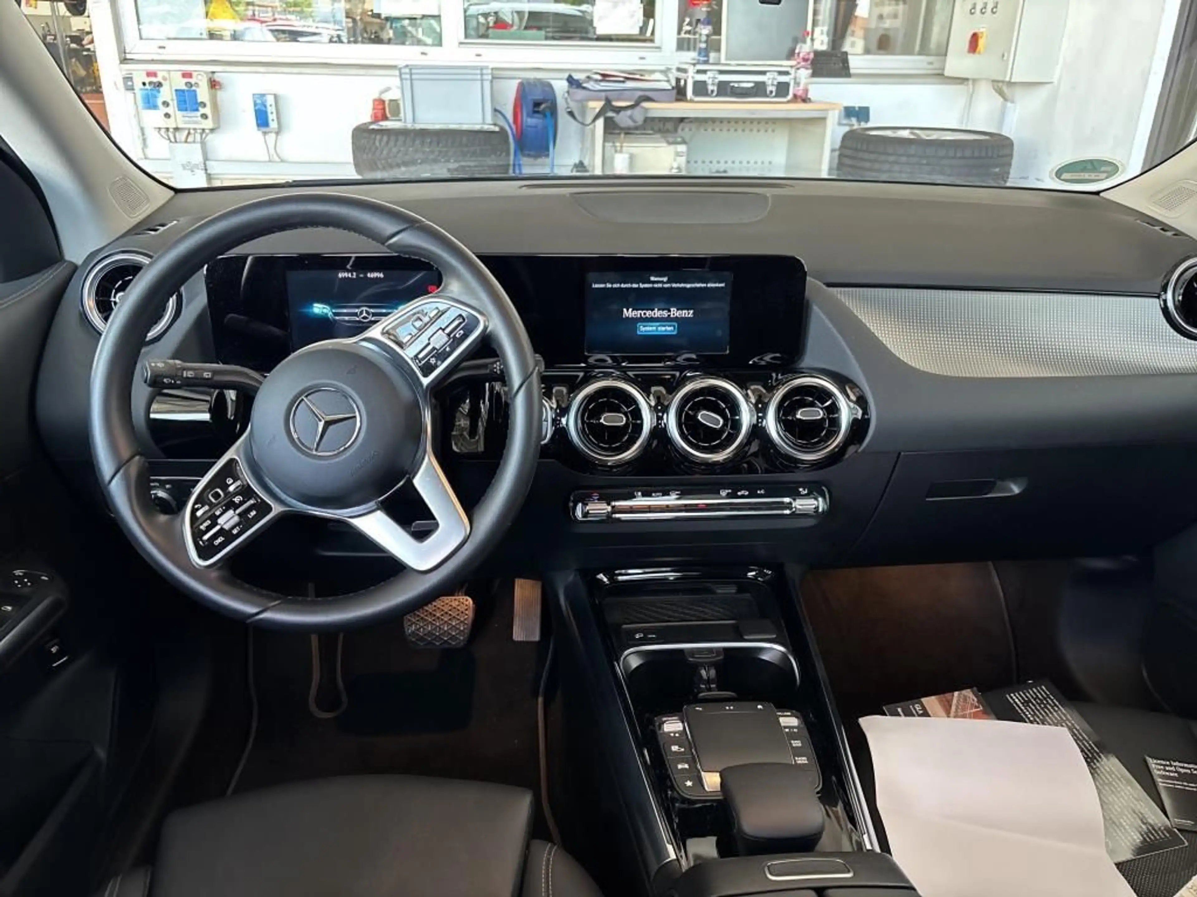 Mercedes-Benz GLA 200 /LEDER/PANO/KAMERA/SITZHEIZ/ — photo 6